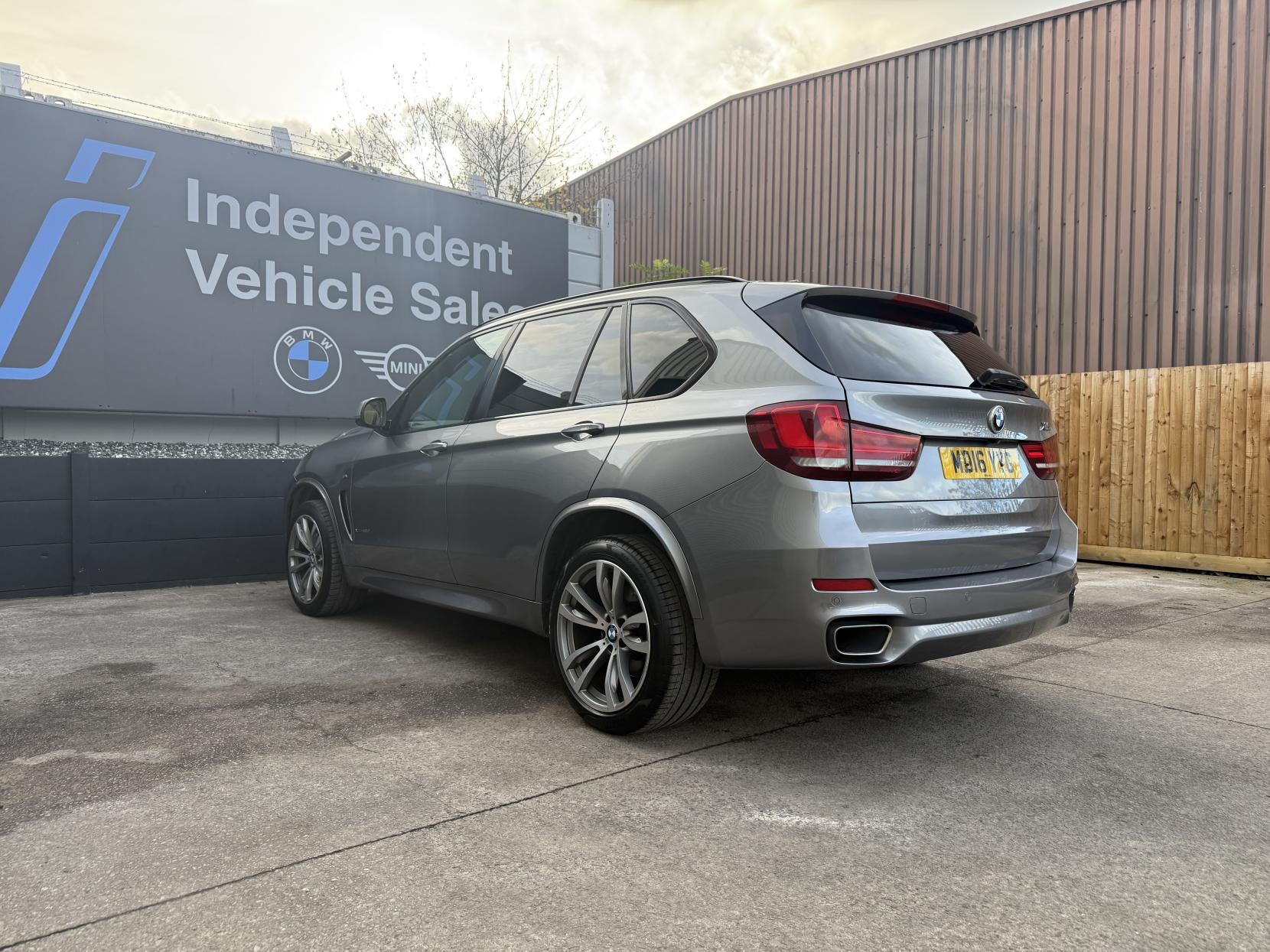 BMW X5 3.0 40d M Sport SUV 5dr Diesel Auto xDrive Euro 6 (s/s) (313 ps)