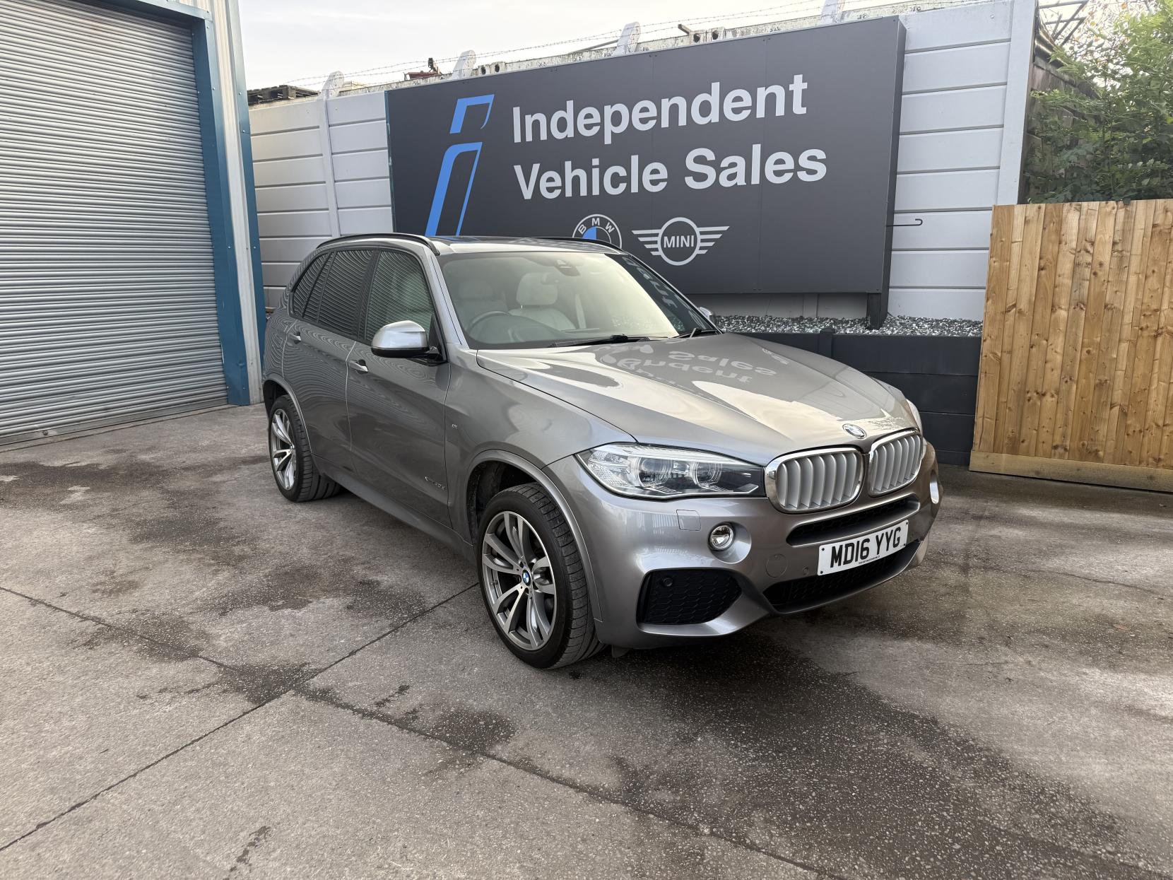 BMW X5 3.0 40d M Sport SUV 5dr Diesel Auto xDrive Euro 6 (s/s) (313 ps)