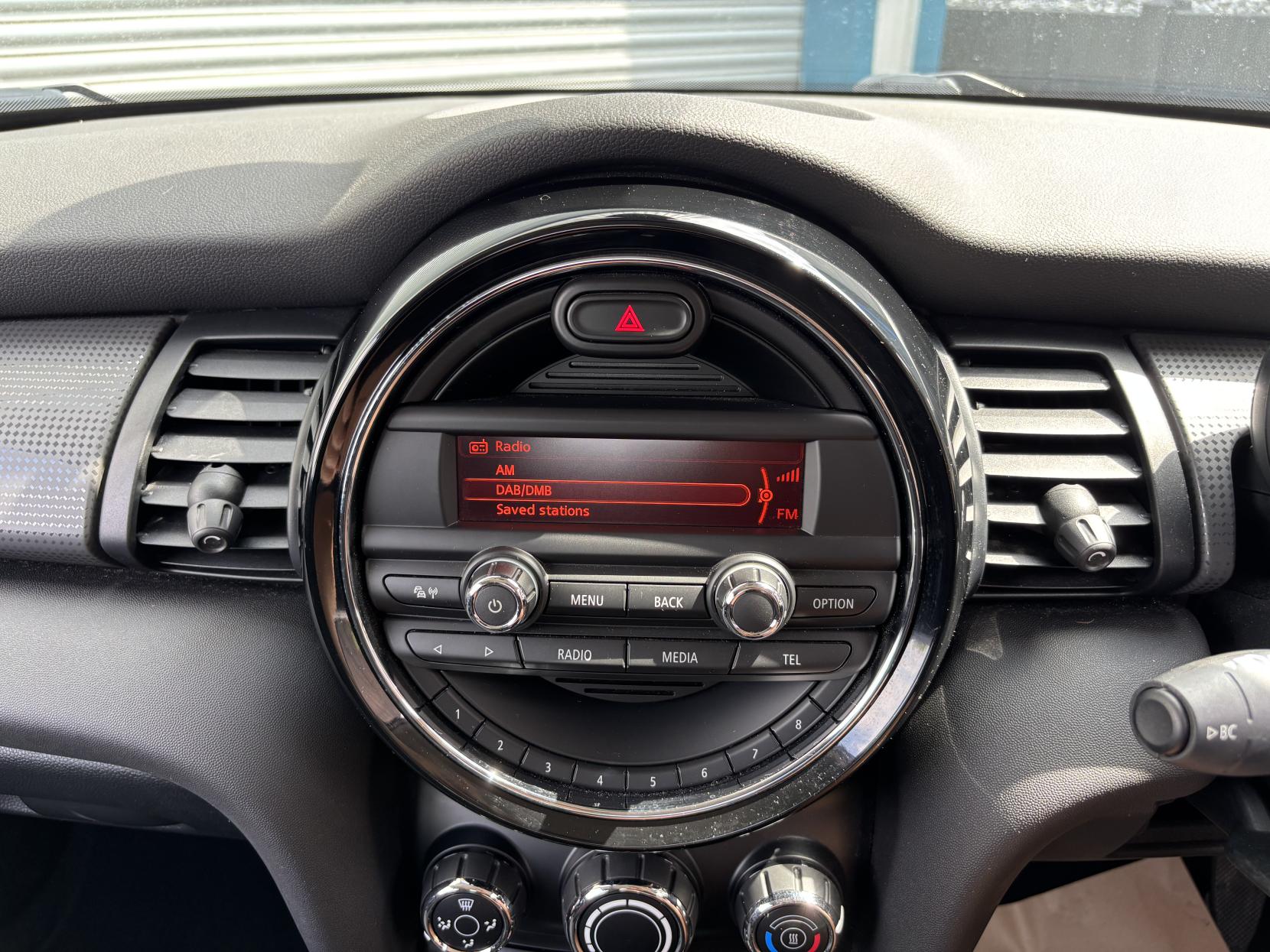 MINI Hatch 1.5 Cooper D Hatchback 5dr Diesel Manual Euro 6 (s/s) (116 ps)