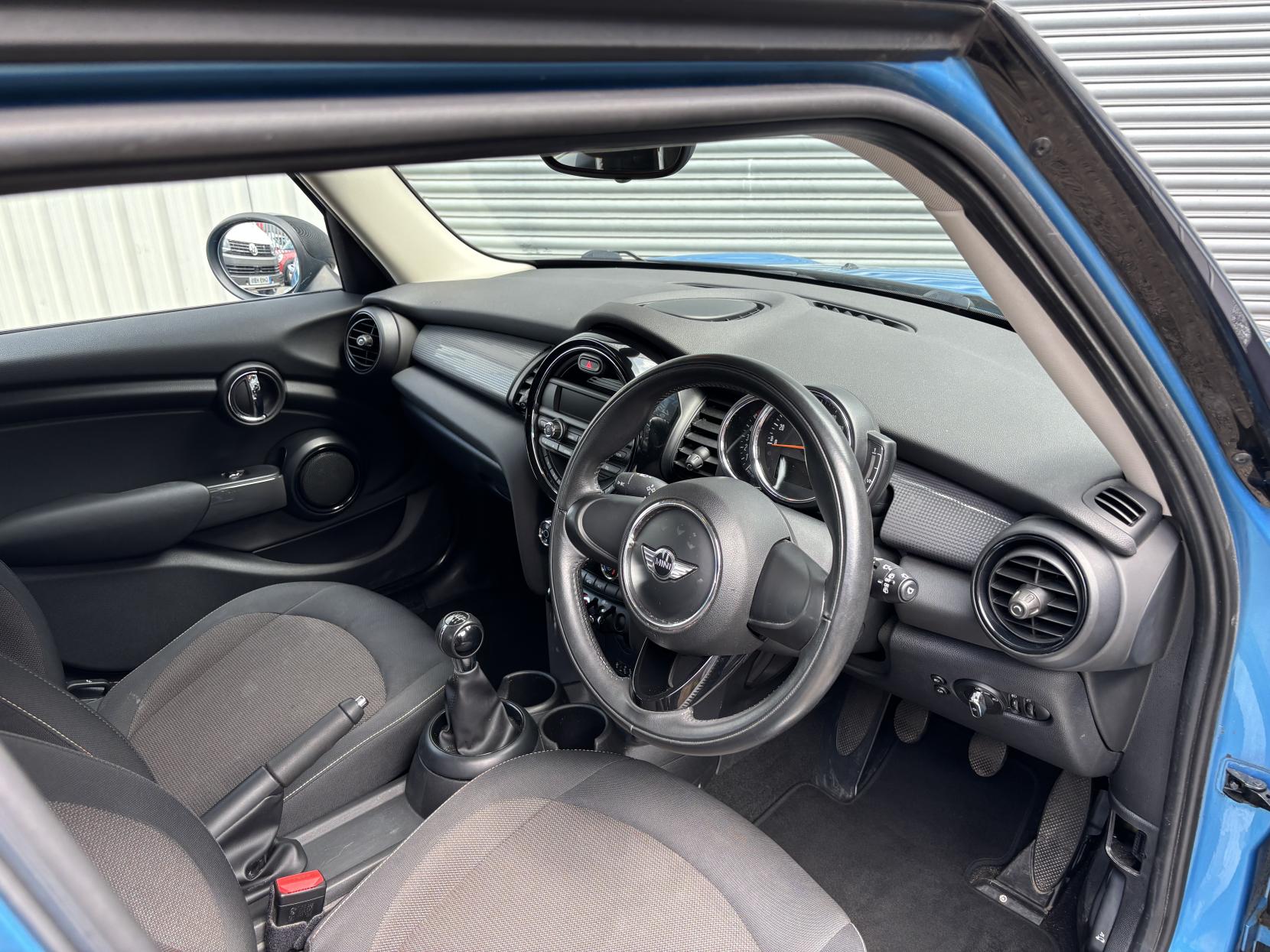 MINI Hatch 1.5 Cooper D Hatchback 5dr Diesel Manual Euro 6 (s/s) (116 ps)