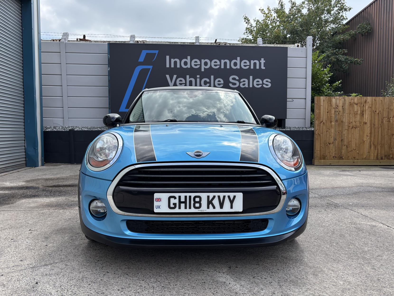 MINI Hatch 1.5 Cooper D Hatchback 5dr Diesel Manual Euro 6 (s/s) (116 ps)