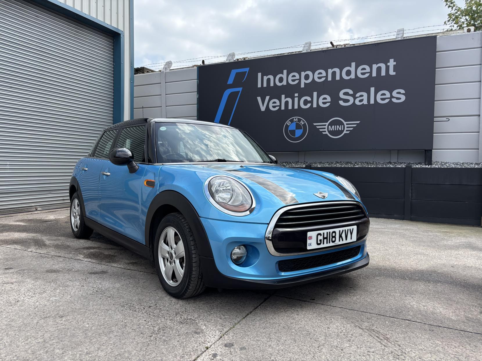 MINI Hatch 1.5 Cooper D Hatchback 5dr Diesel Manual Euro 6 (s/s) (116 ps)