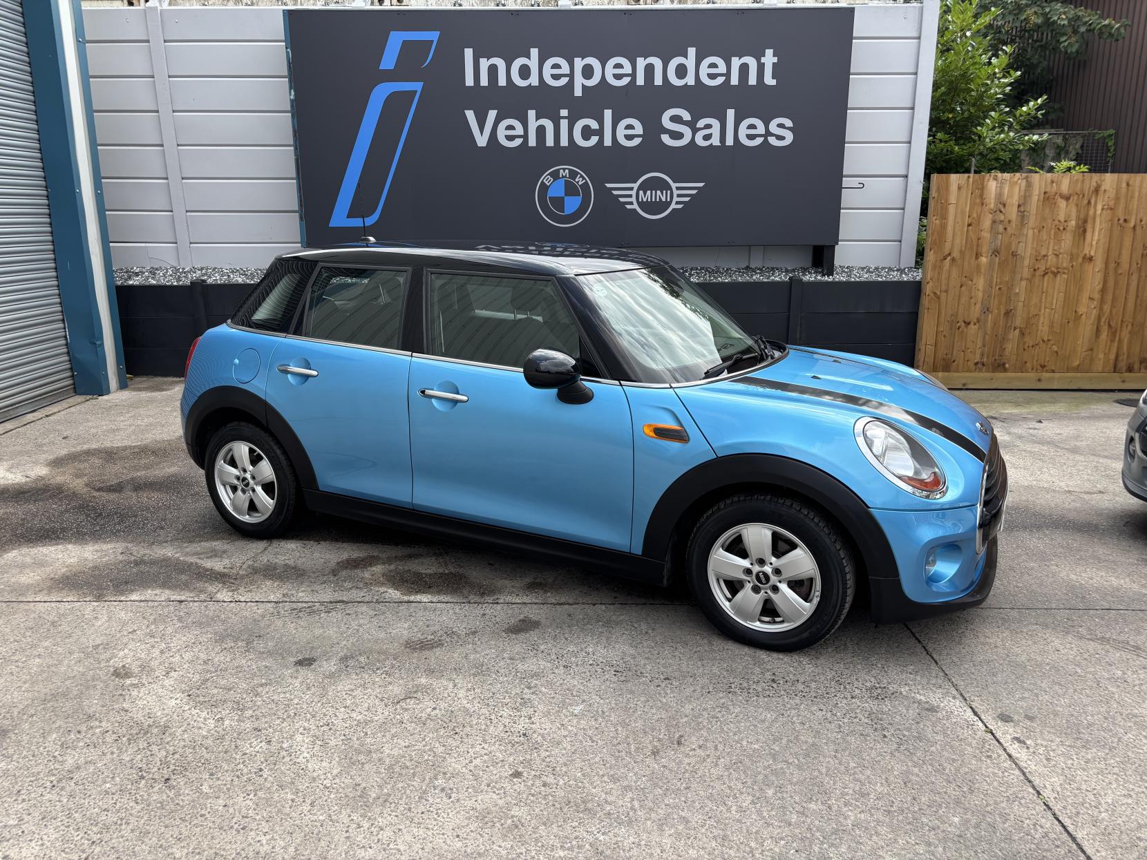 MINI Hatch 1.5 Cooper D Hatchback 5dr Diesel Manual Euro 6 (s/s) (116 ps)