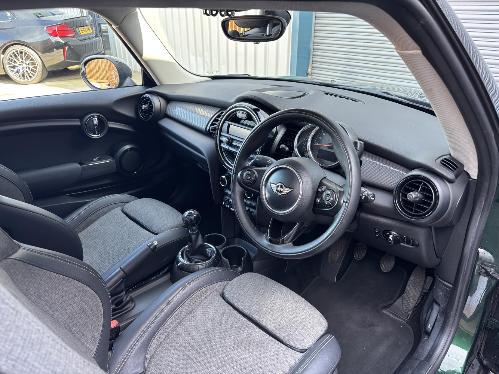 MINI Hatch 1.5 Cooper Hatchback 3dr Petrol Manual Euro 6 (s/s) (136 ps)