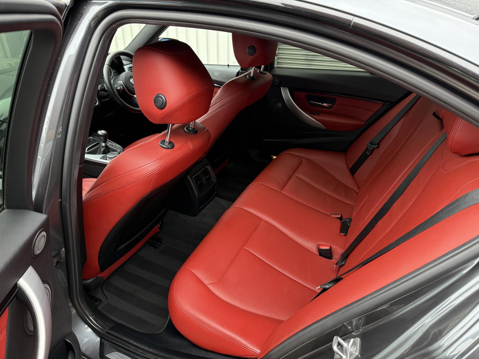 BMW 3 Series 2.0 318d M Sport Saloon 4dr Diesel Manual Euro 6 (s/s) (150 ps)