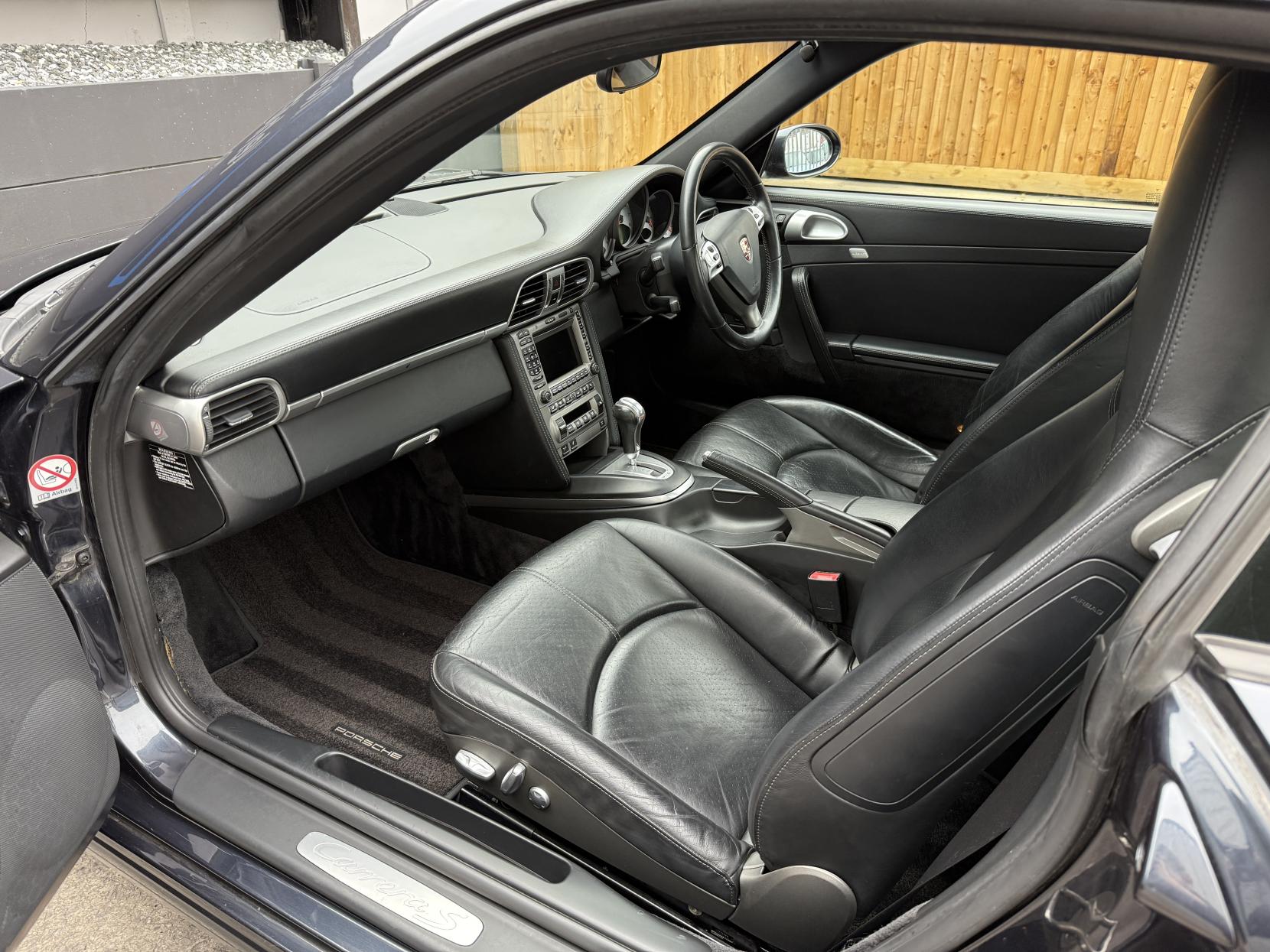 Porsche 911 3.8 997 Carrera S Coupe 2dr Petrol Tiptronic S (280 g/km, 350 bhp)