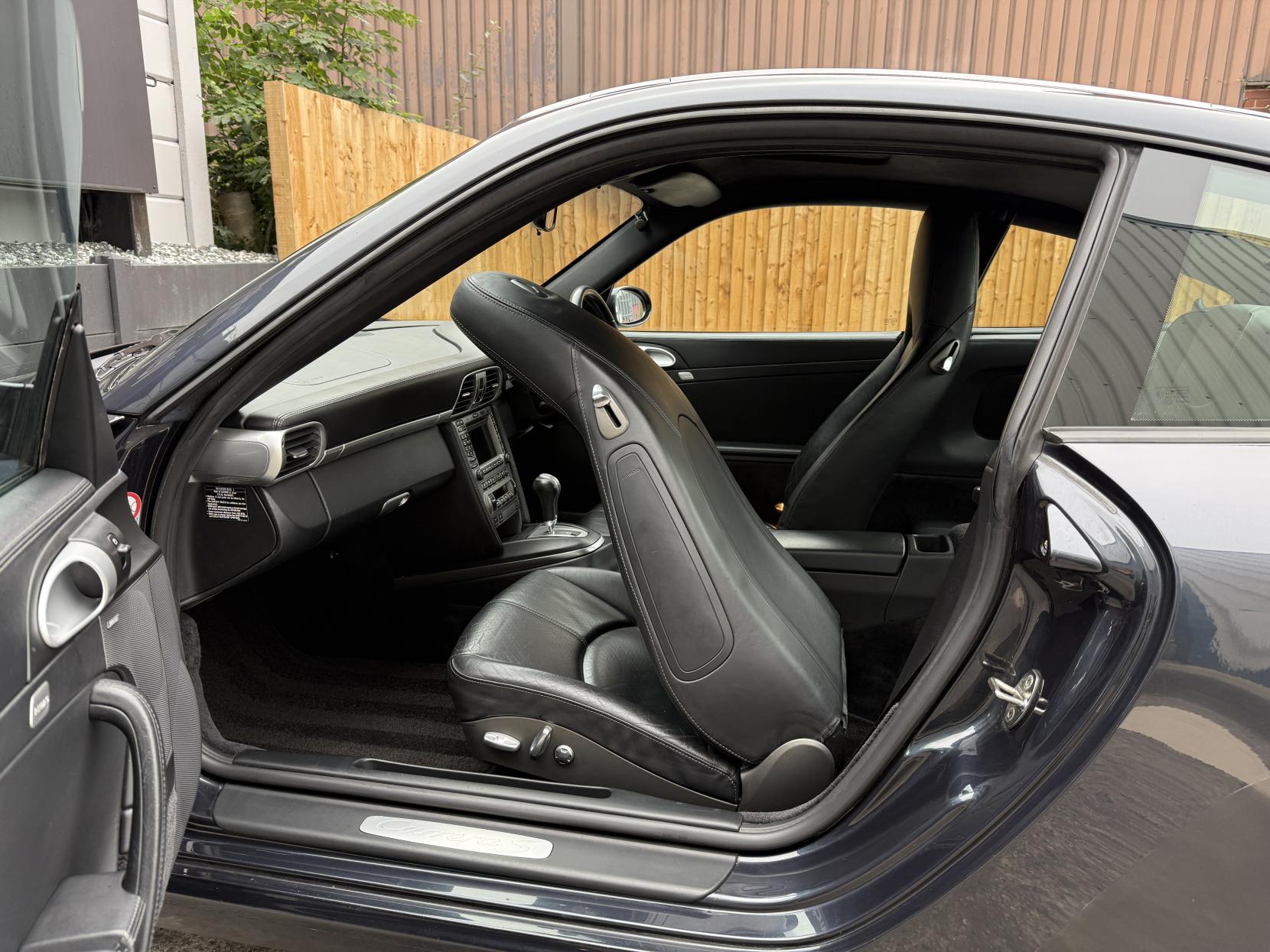 Porsche 911 3.8 997 Carrera S Coupe 2dr Petrol Tiptronic S (280 g/km, 350 bhp)