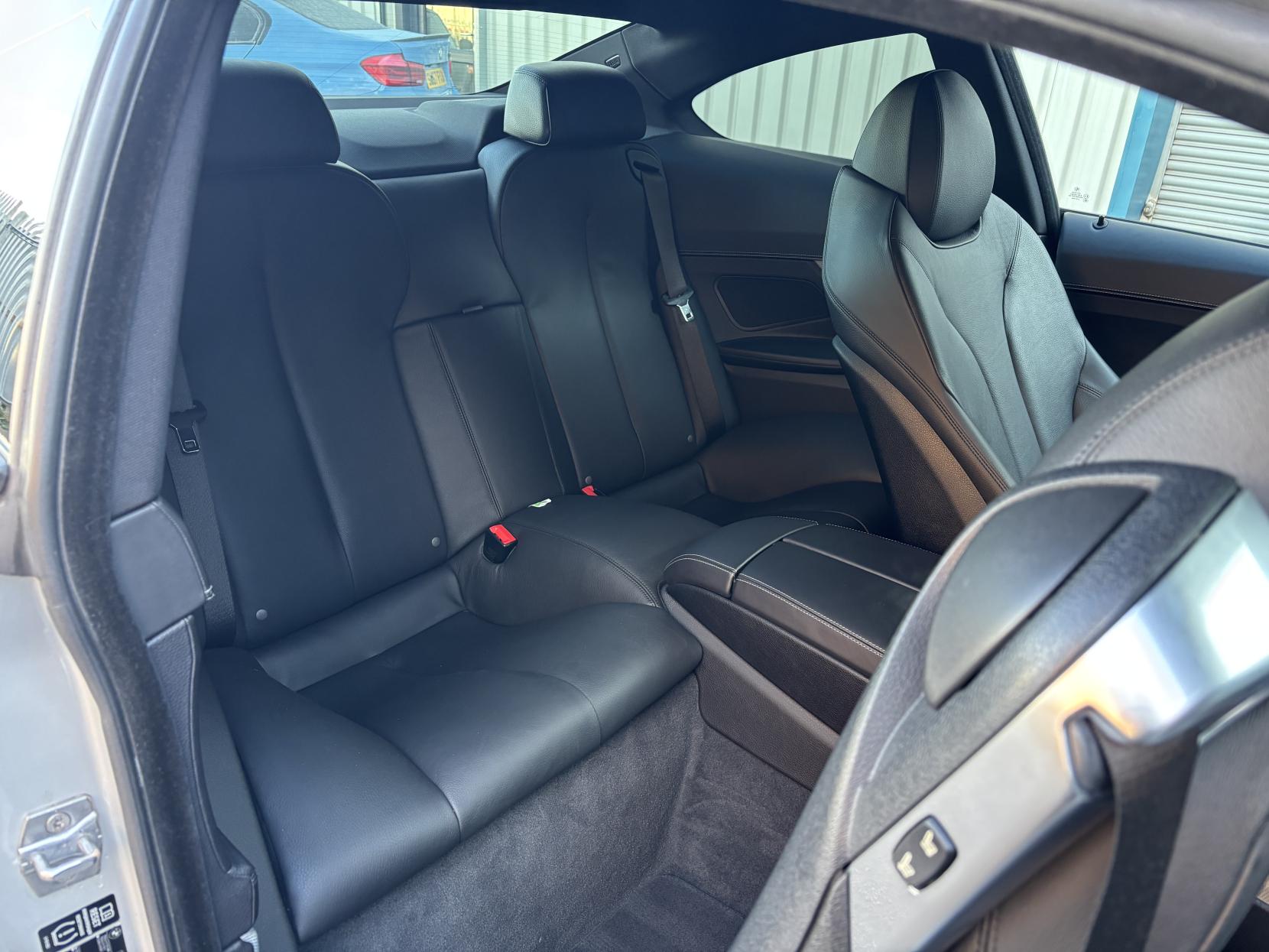 BMW 6 Series 3.0 640d M Sport Coupe 2dr Diesel Auto Euro 5 (s/s) (313 ps)