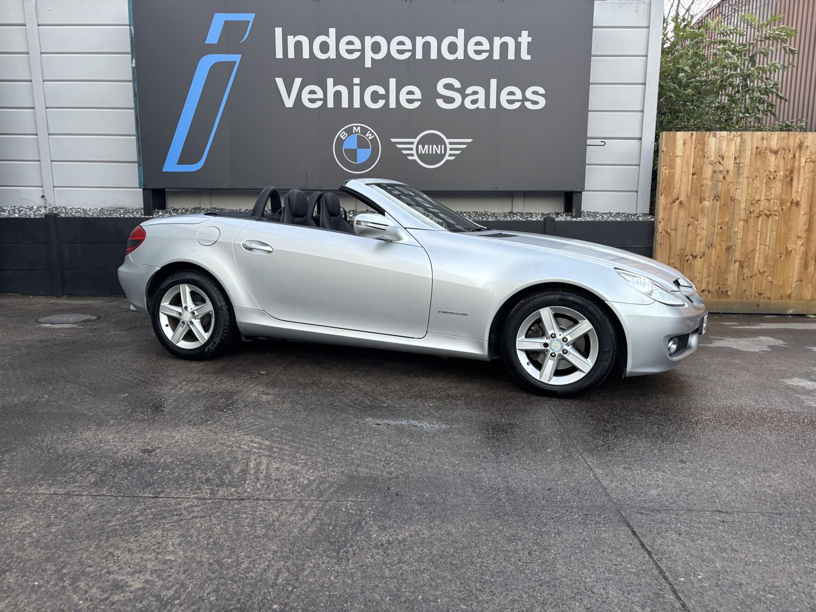 Mercedes-Benz SLK 1.8 SLK200K Convertible 2dr Petrol Tiptronic Euro 4 (184 ps)