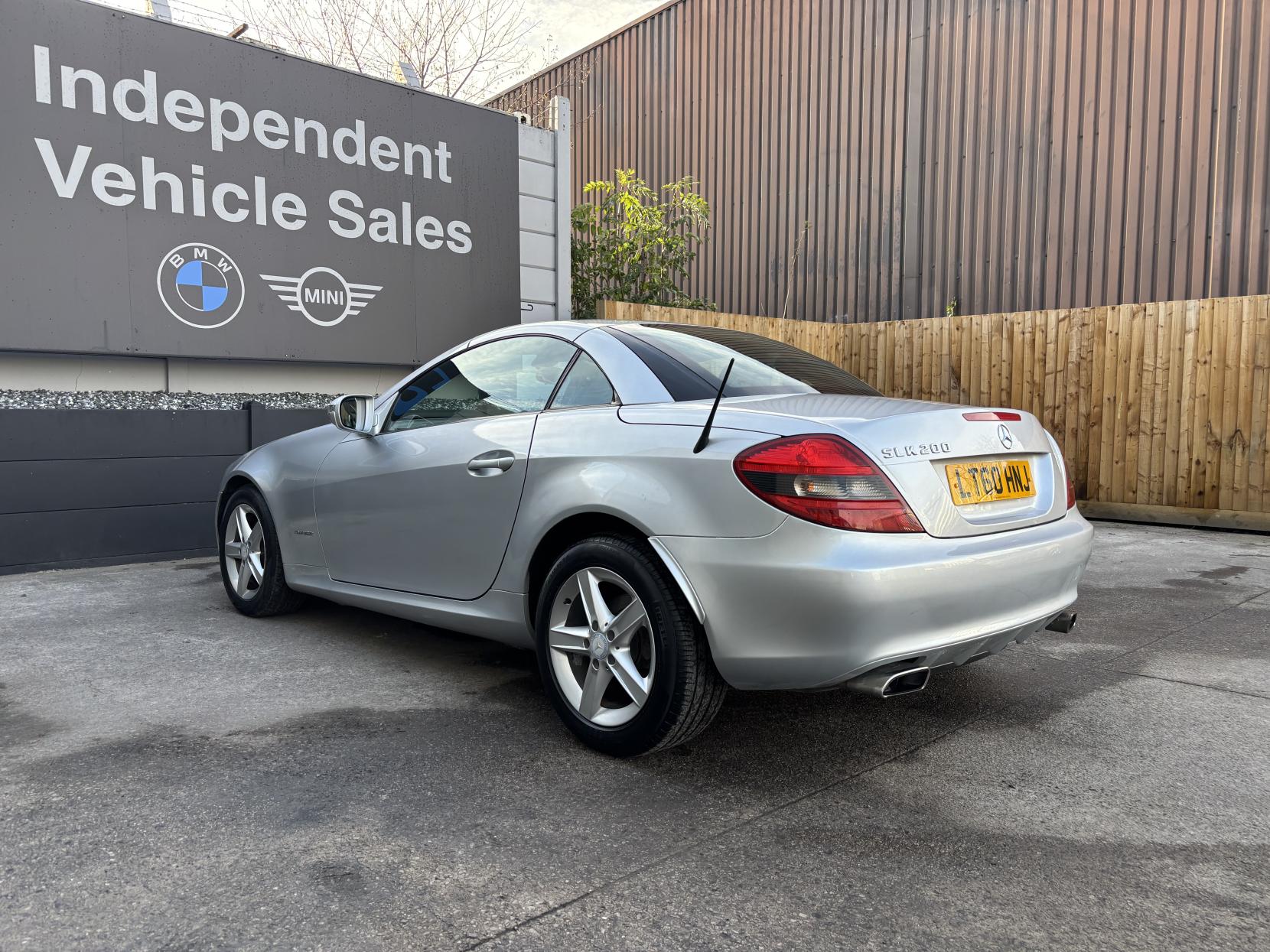 Mercedes-Benz SLK 1.8 SLK200K Convertible 2dr Petrol Tiptronic Euro 4 (184 ps)