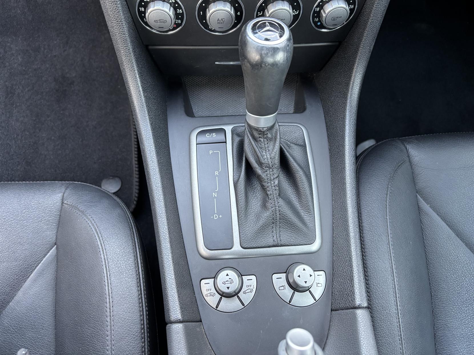 Mercedes-Benz SLK 1.8 SLK200K Convertible 2dr Petrol Tiptronic Euro 4 (184 ps)