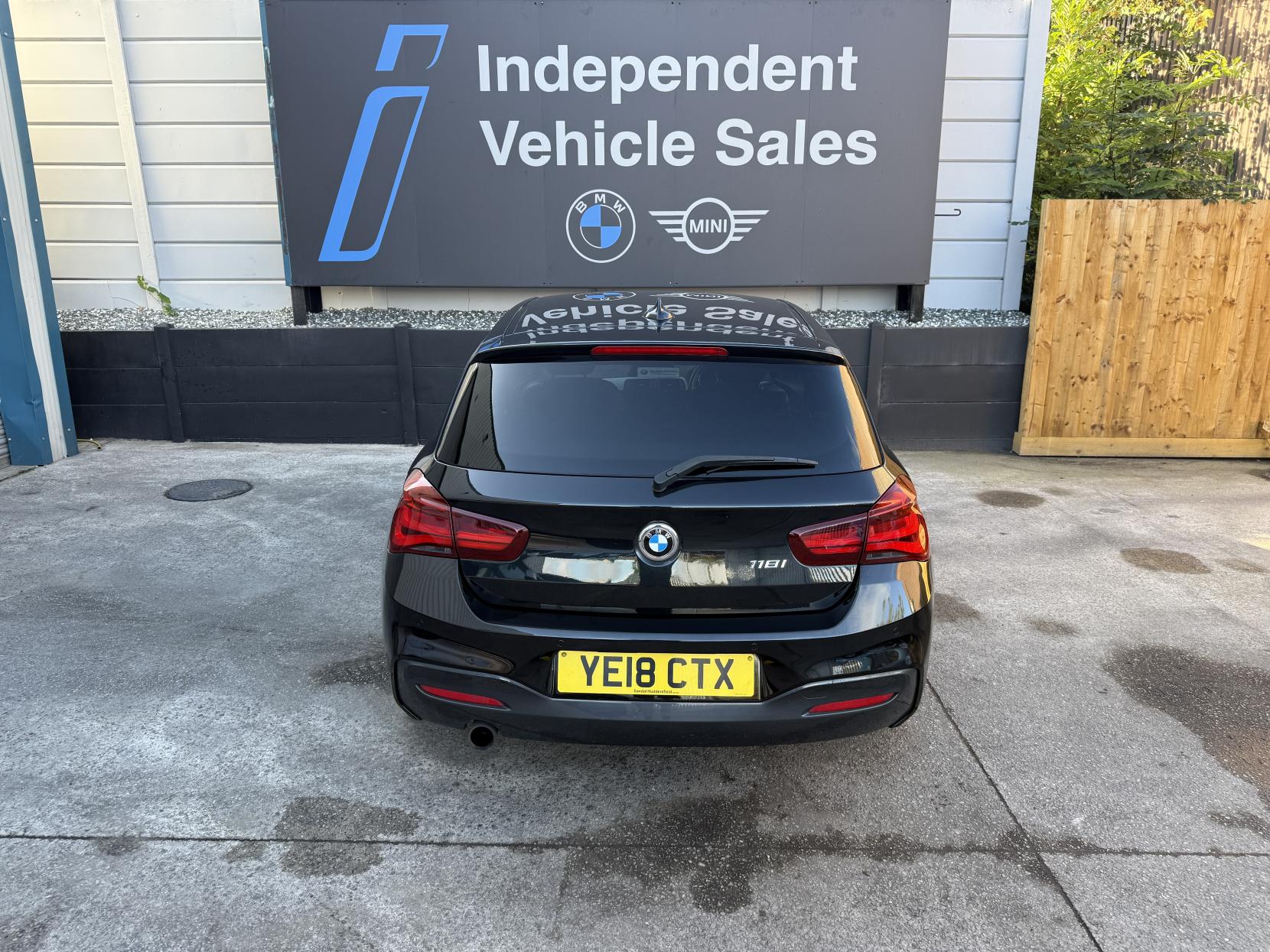 BMW 1 Series 1.5 118i M Sport Shadow Edition Hatchback 3dr Petrol Manual Euro 6 (s/s) (136 ps)