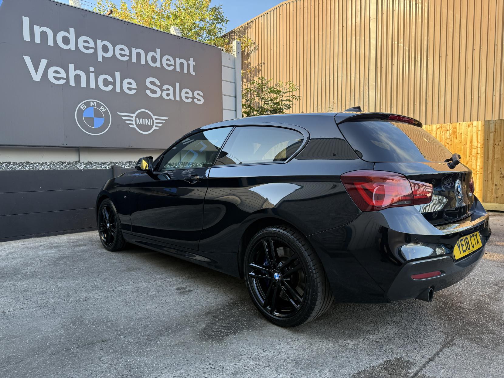 BMW 1 Series 1.5 118i M Sport Shadow Edition Hatchback 3dr Petrol Manual Euro 6 (s/s) (136 ps)