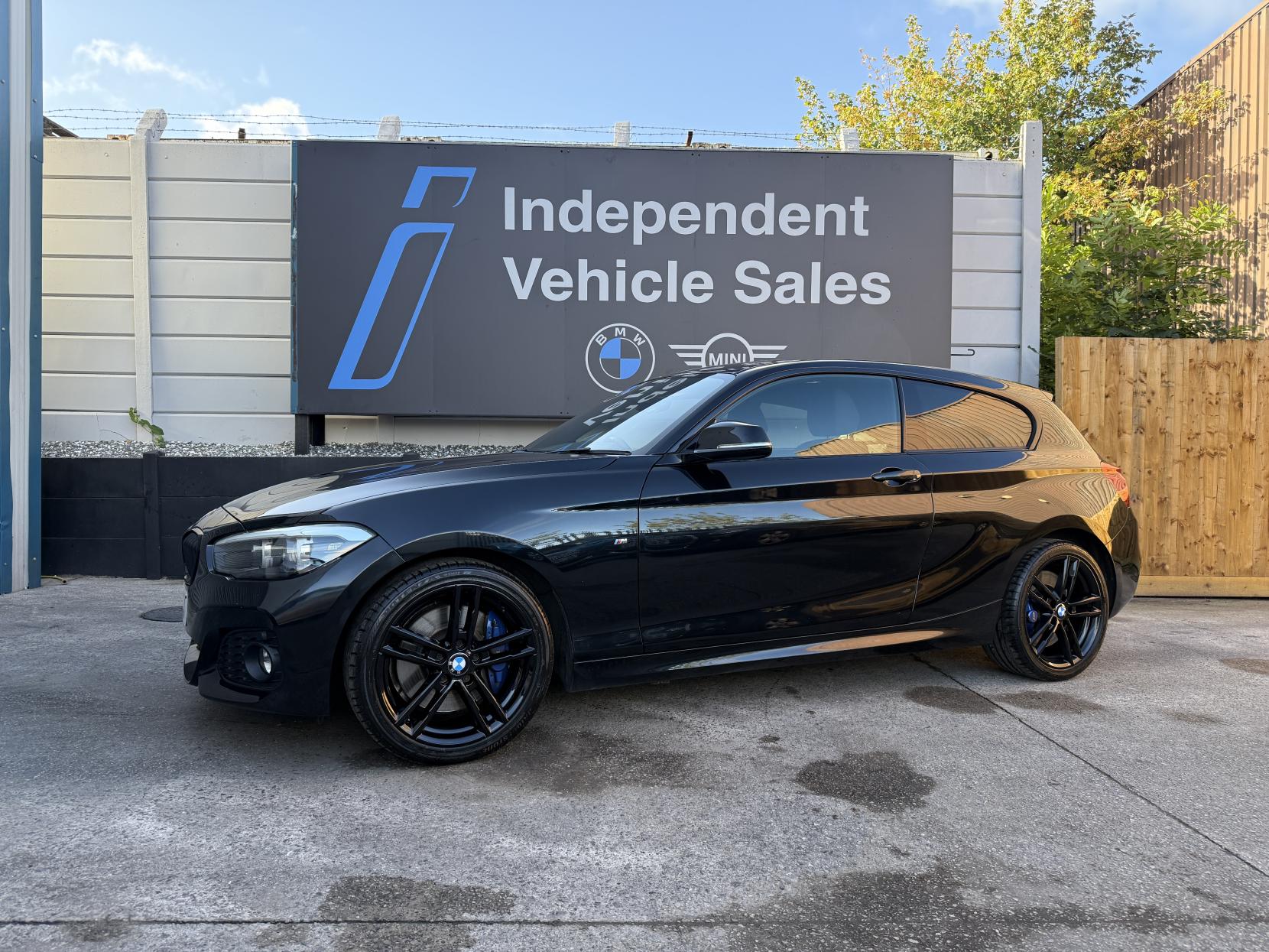 BMW 1 Series 1.5 118i M Sport Shadow Edition Hatchback 3dr Petrol Manual Euro 6 (s/s) (136 ps)