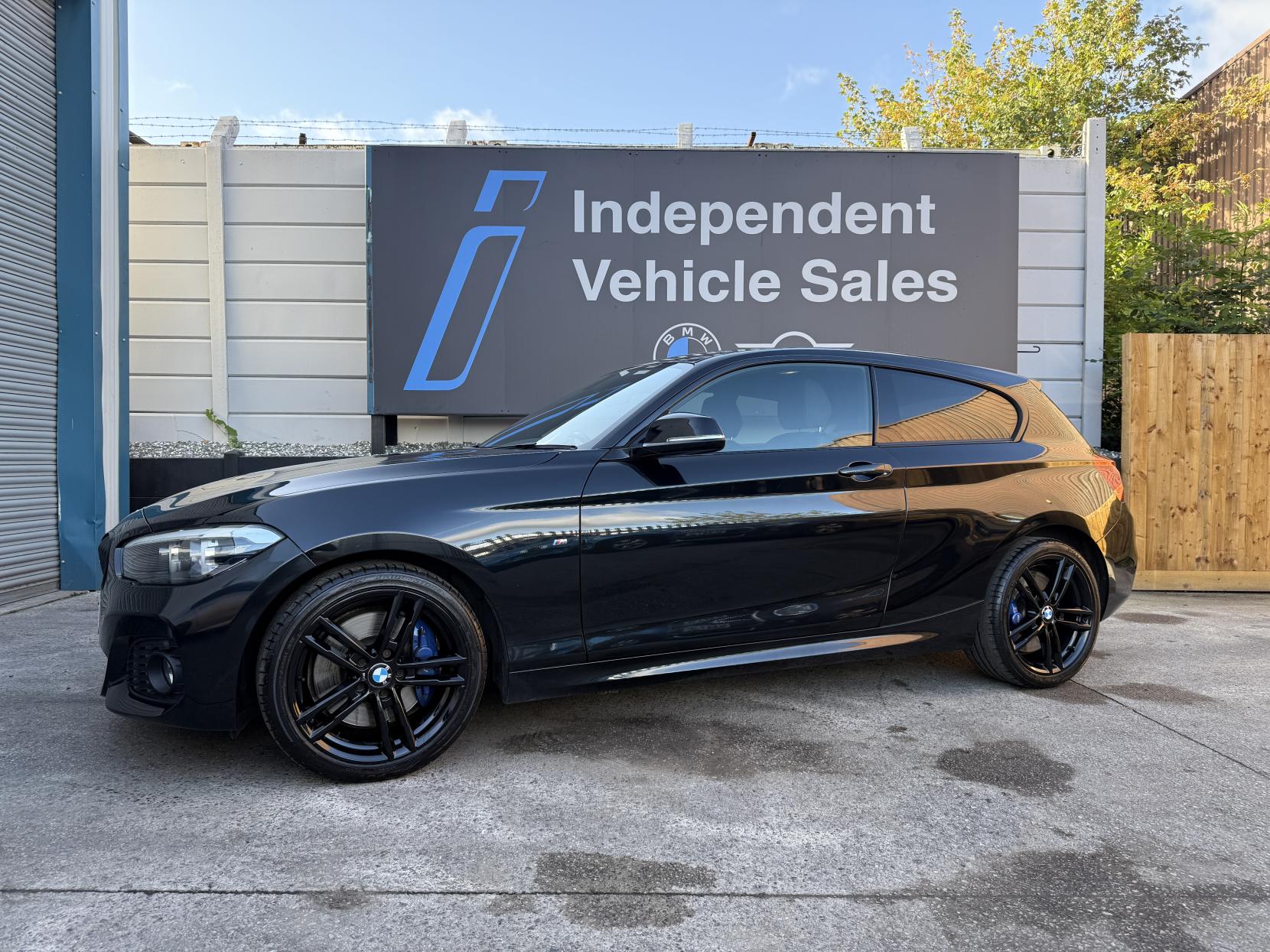 BMW 1 Series 1.5 118i M Sport Shadow Edition Hatchback 3dr Petrol Manual Euro 6 (s/s) (136 ps)