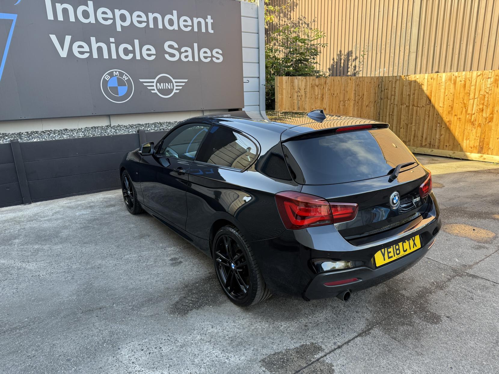 BMW 1 Series 1.5 118i M Sport Shadow Edition Hatchback 3dr Petrol Manual Euro 6 (s/s) (136 ps)