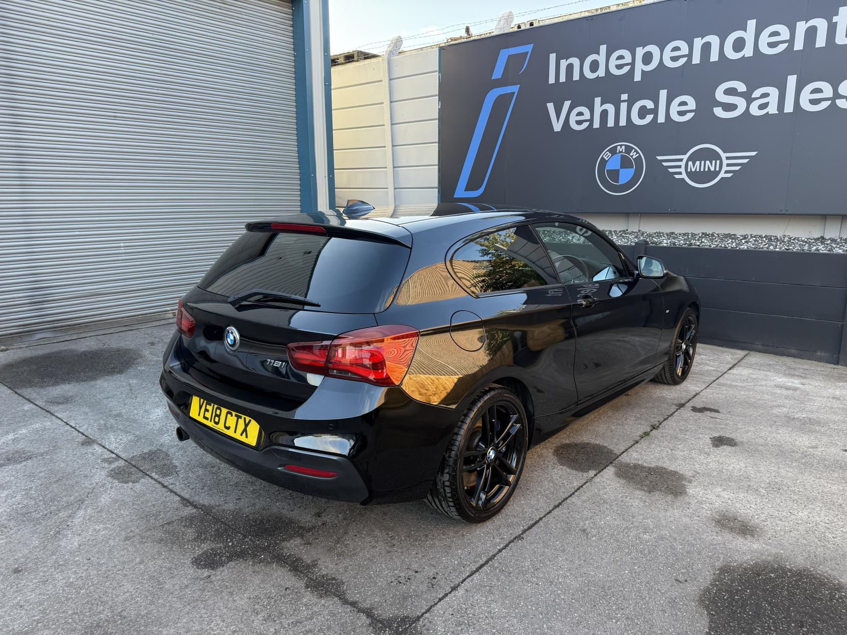 BMW 1 Series 1.5 118i M Sport Shadow Edition Hatchback 3dr Petrol Manual Euro 6 (s/s) (136 ps)