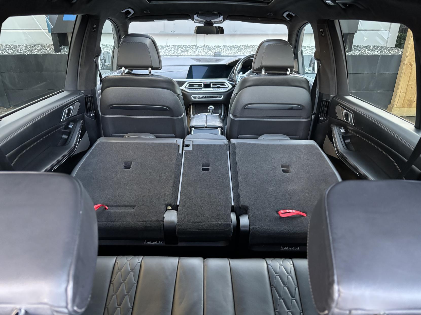 BMW X7 3.0 M50d SUV 5dr Diesel Auto xDrive Euro 6 (s/s) (400 ps)