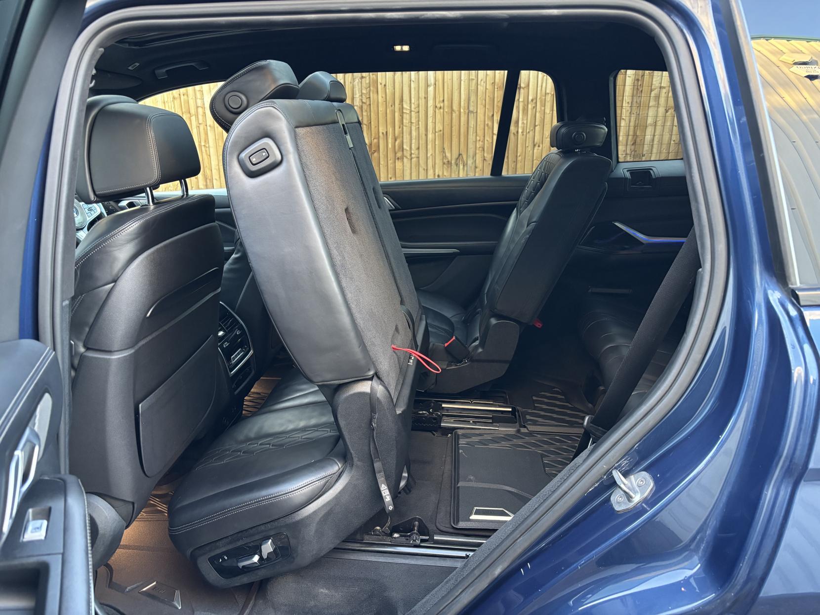 BMW X7 3.0 M50d SUV 5dr Diesel Auto xDrive Euro 6 (s/s) (400 ps)