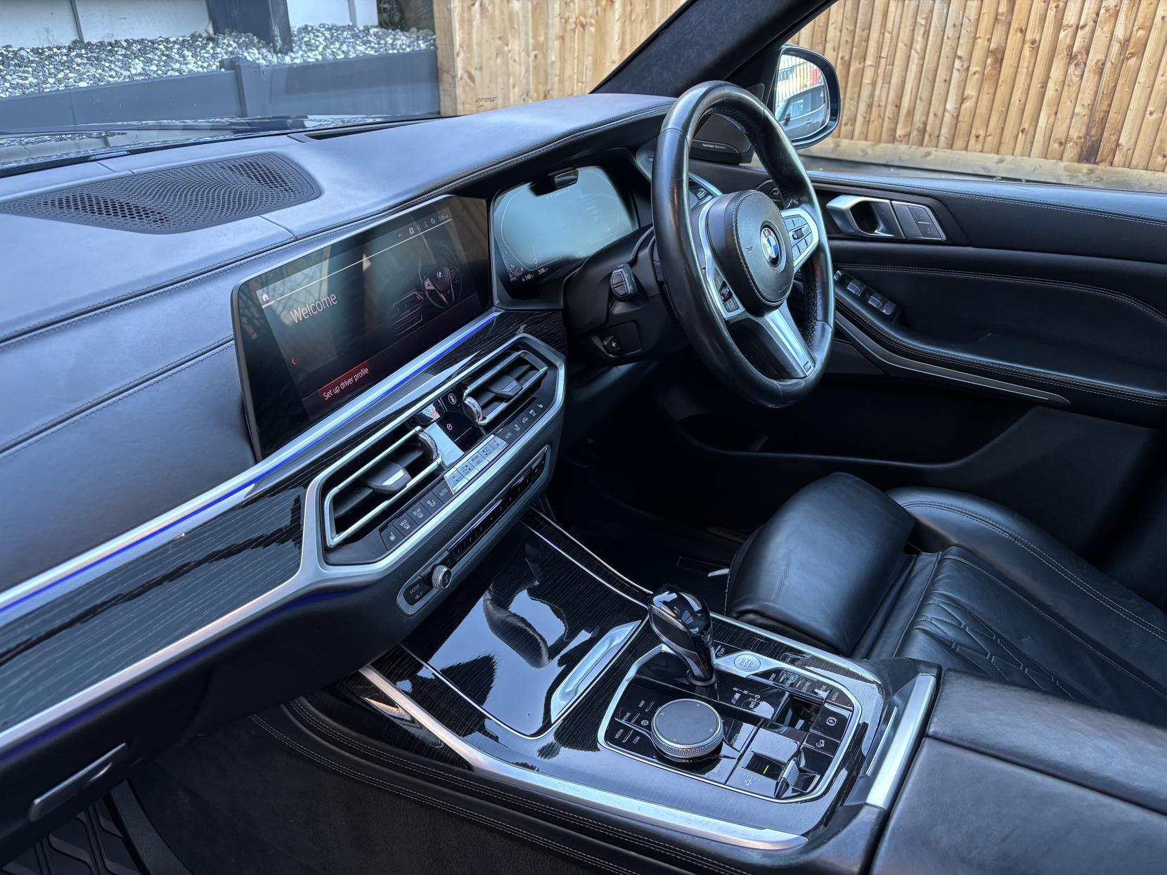 BMW X7 3.0 M50d SUV 5dr Diesel Auto xDrive Euro 6 (s/s) (400 ps)