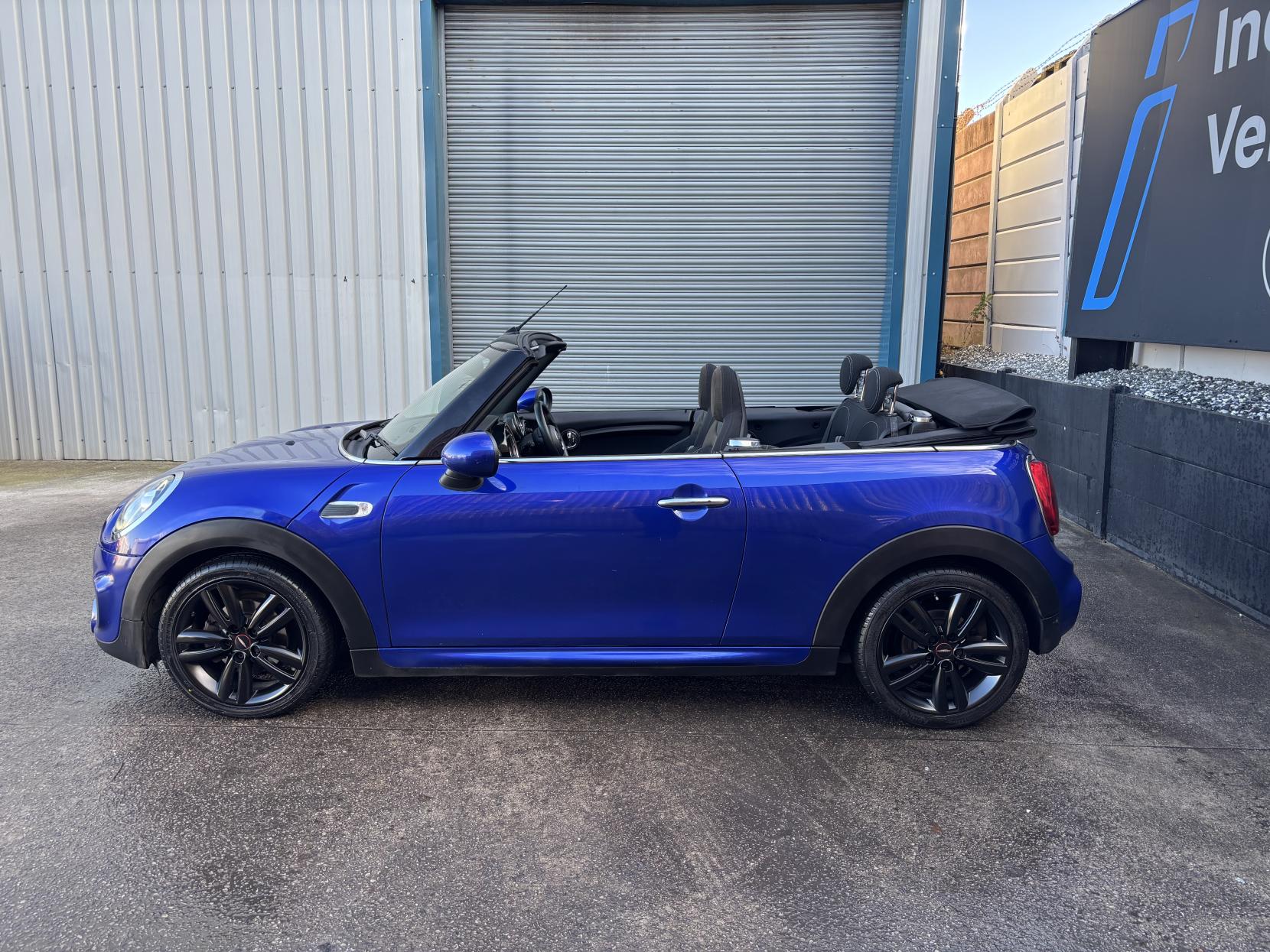MINI Convertible 1.5 Cooper Convertible 2dr Petrol Manual Euro 6 (s/s) (136 ps)