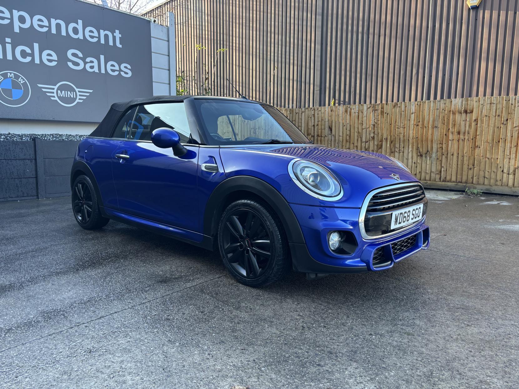 MINI Convertible 1.5 Cooper Convertible 2dr Petrol Manual Euro 6 (s/s) (136 ps)