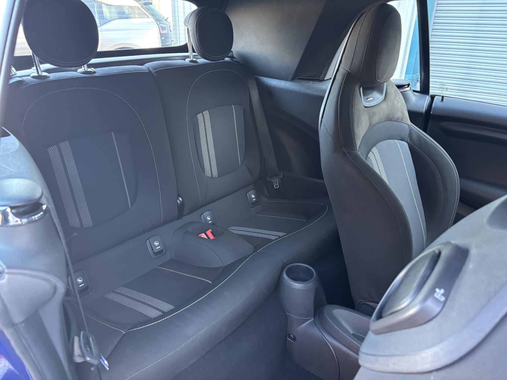 MINI Convertible 1.5 Cooper Convertible 2dr Petrol Manual Euro 6 (s/s) (136 ps)