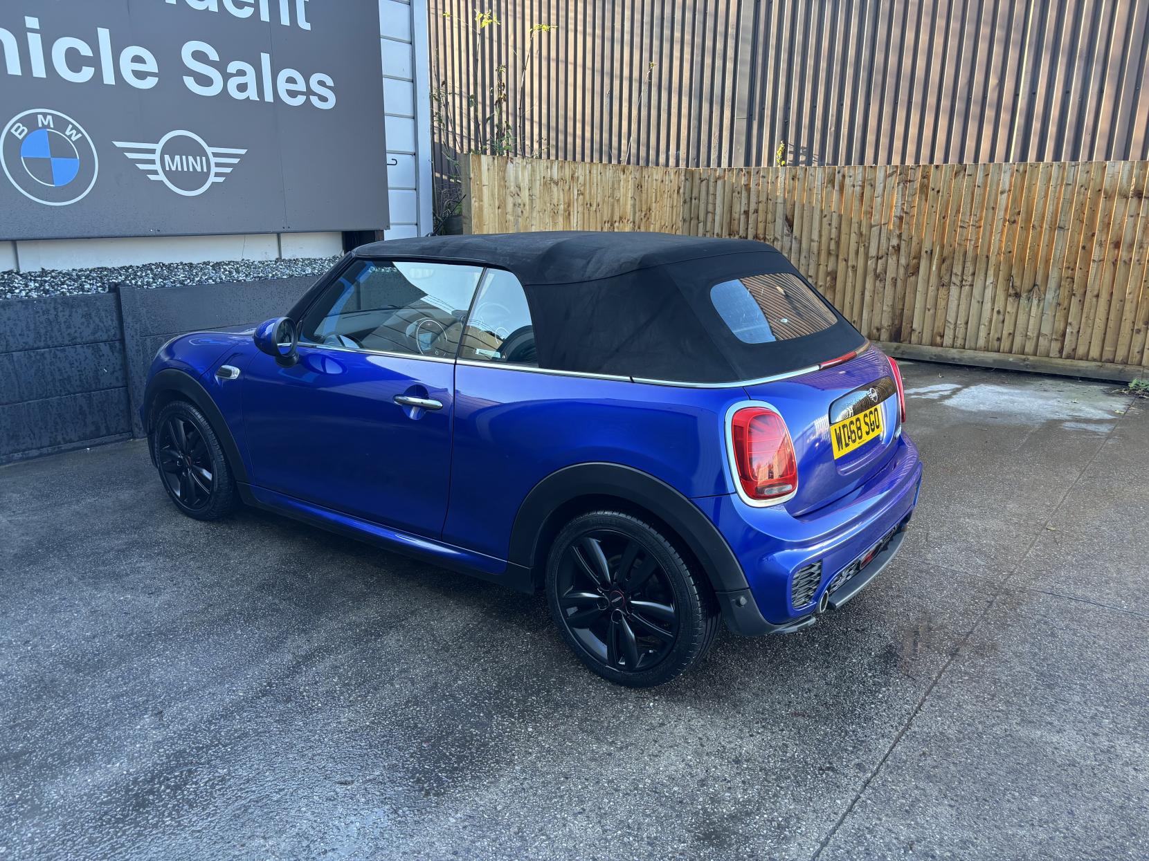 MINI Convertible 1.5 Cooper Convertible 2dr Petrol Manual Euro 6 (s/s) (136 ps)