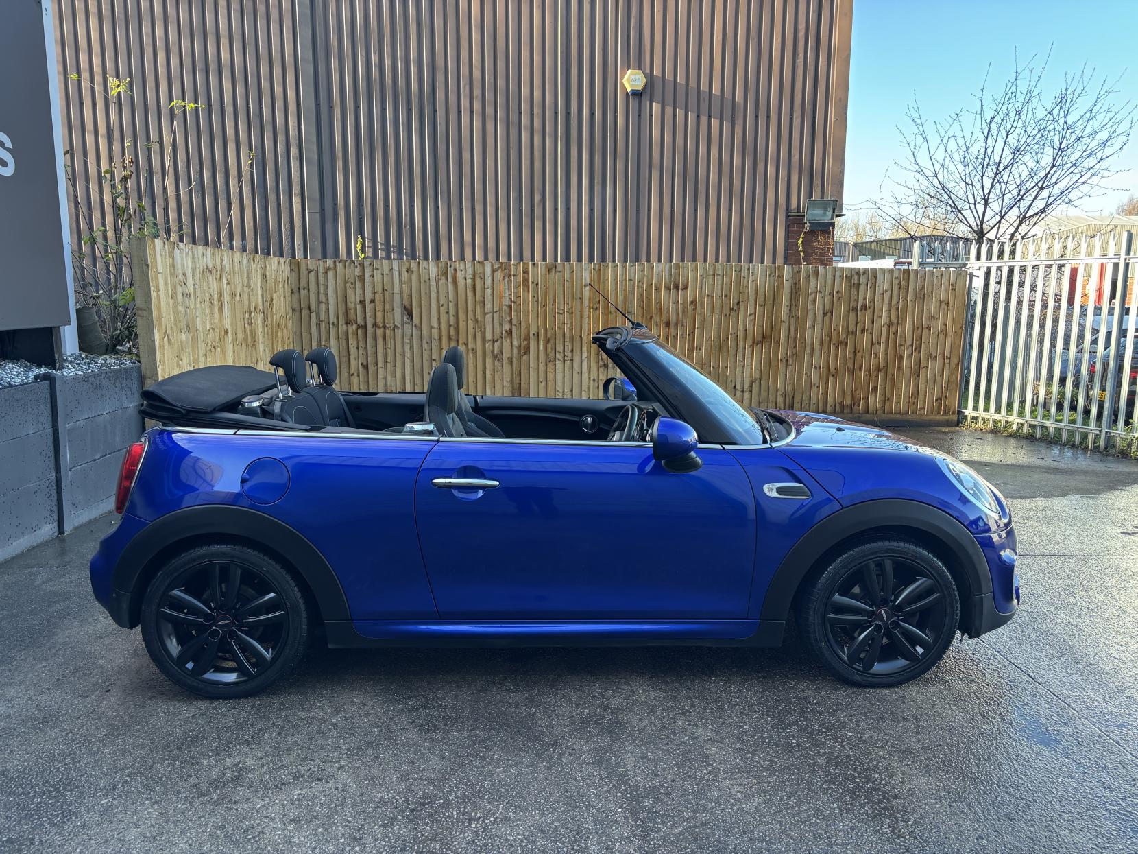 MINI Convertible 1.5 Cooper Convertible 2dr Petrol Manual Euro 6 (s/s) (136 ps)