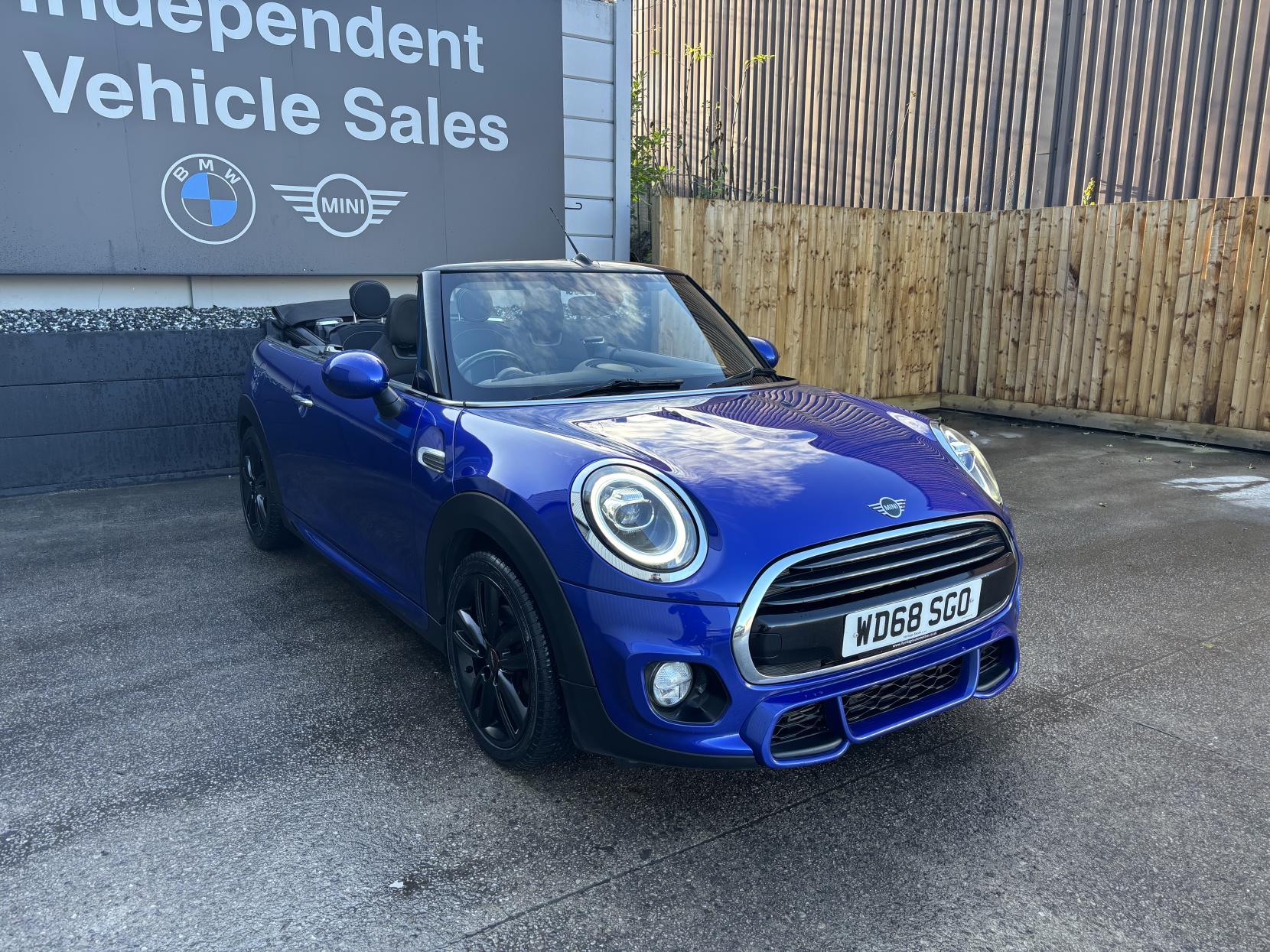MINI Convertible 1.5 Cooper Convertible 2dr Petrol Manual Euro 6 (s/s) (136 ps)
