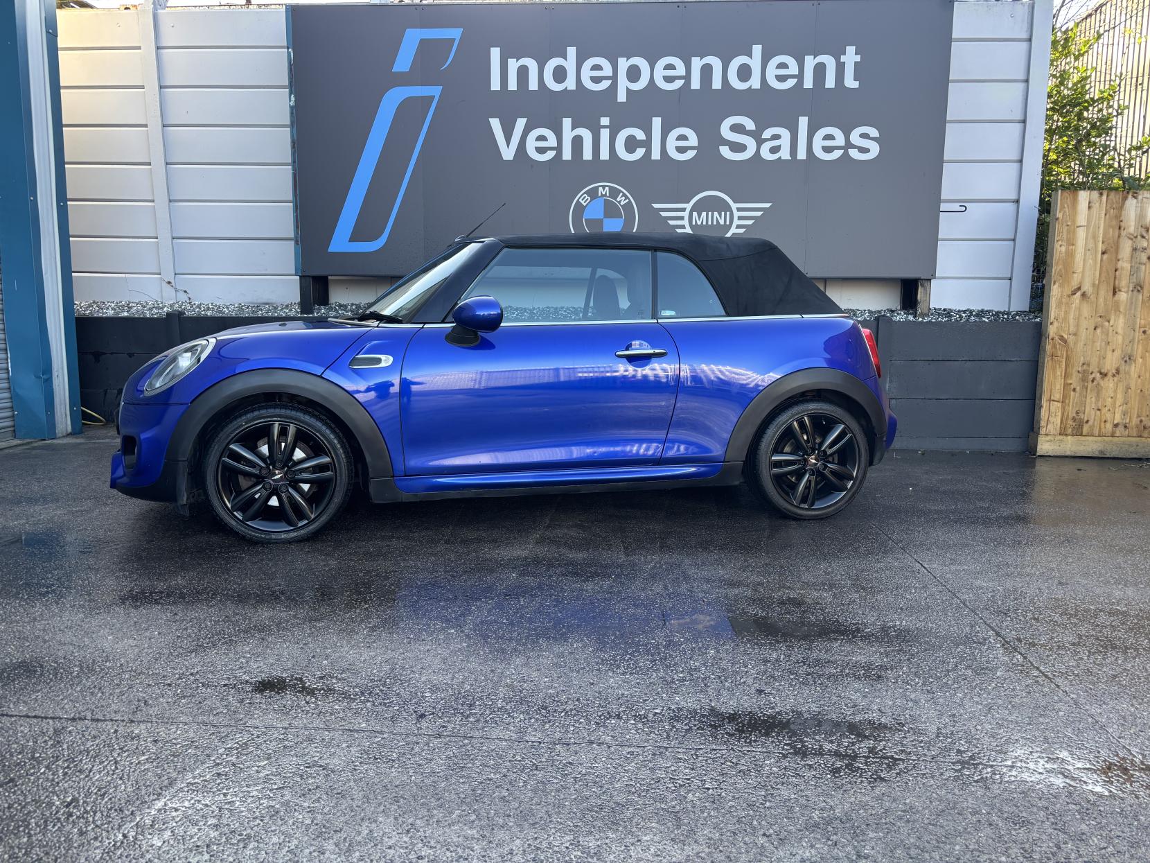MINI Convertible 1.5 Cooper Convertible 2dr Petrol Manual Euro 6 (s/s) (136 ps)