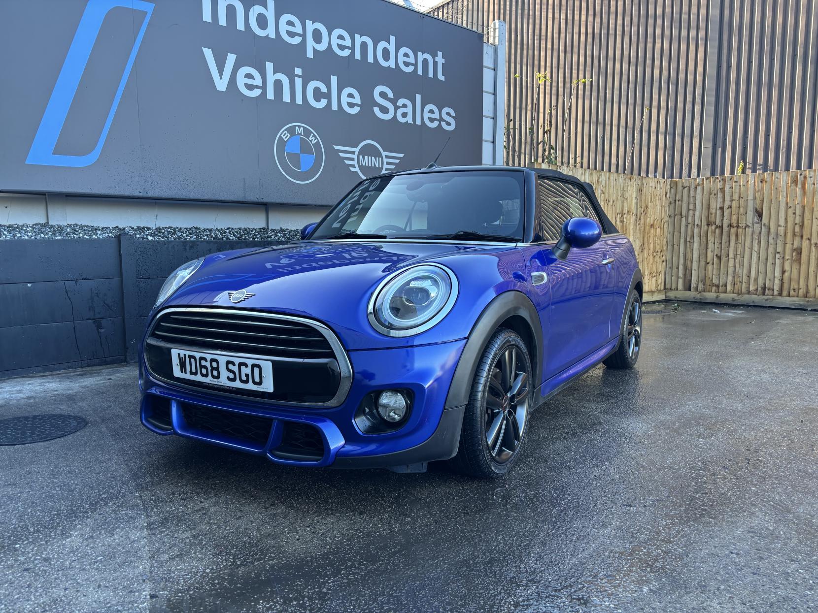 MINI Convertible 1.5 Cooper Convertible 2dr Petrol Manual Euro 6 (s/s) (136 ps)