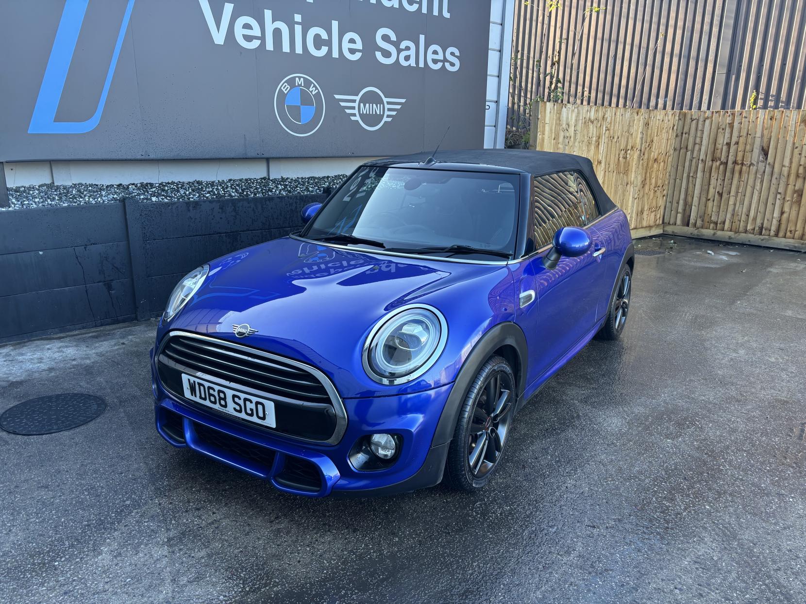 MINI Convertible 1.5 Cooper Convertible 2dr Petrol Manual Euro 6 (s/s) (136 ps)