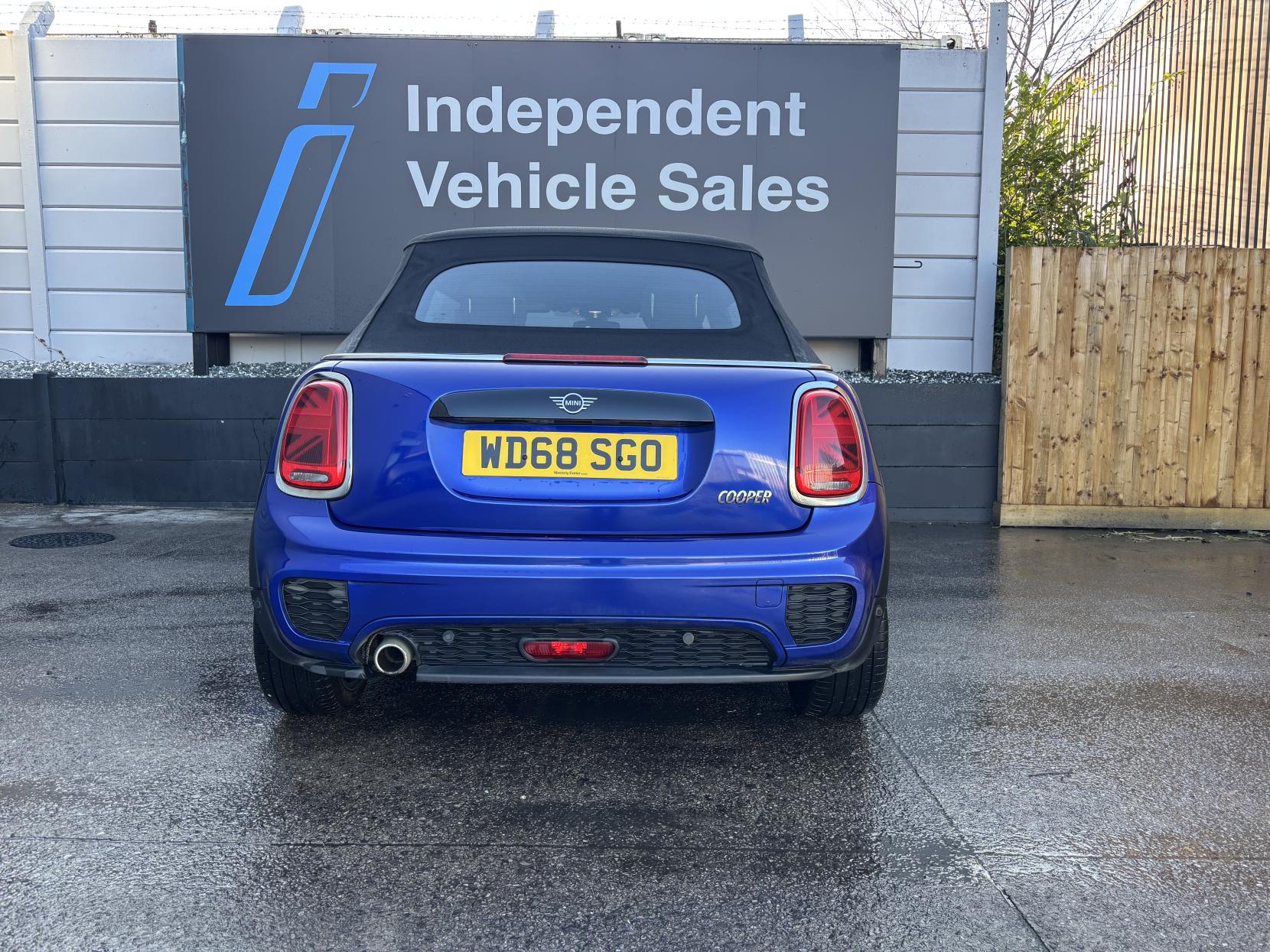 MINI Convertible 1.5 Cooper Convertible 2dr Petrol Manual Euro 6 (s/s) (136 ps)
