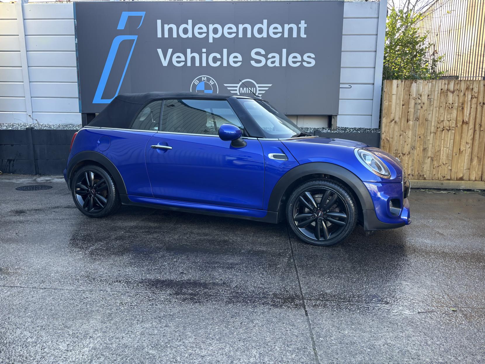 MINI Convertible 1.5 Cooper Convertible 2dr Petrol Manual Euro 6 (s/s) (136 ps)