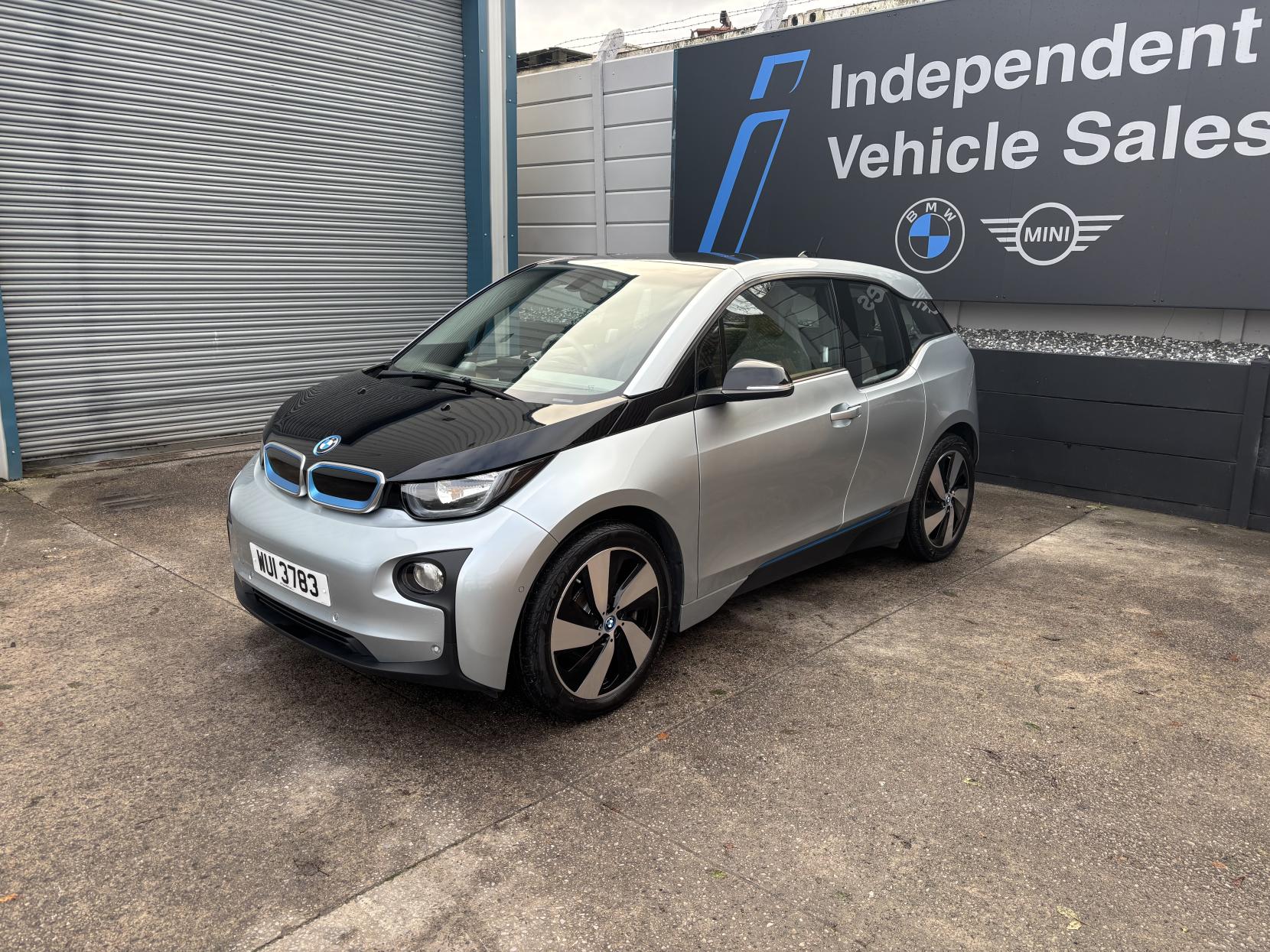 BMW i3 33kWh Hatchback 5dr Petrol Plug-in Hybrid Auto Euro 6 (s/s) (Range Extender) (170 ps)