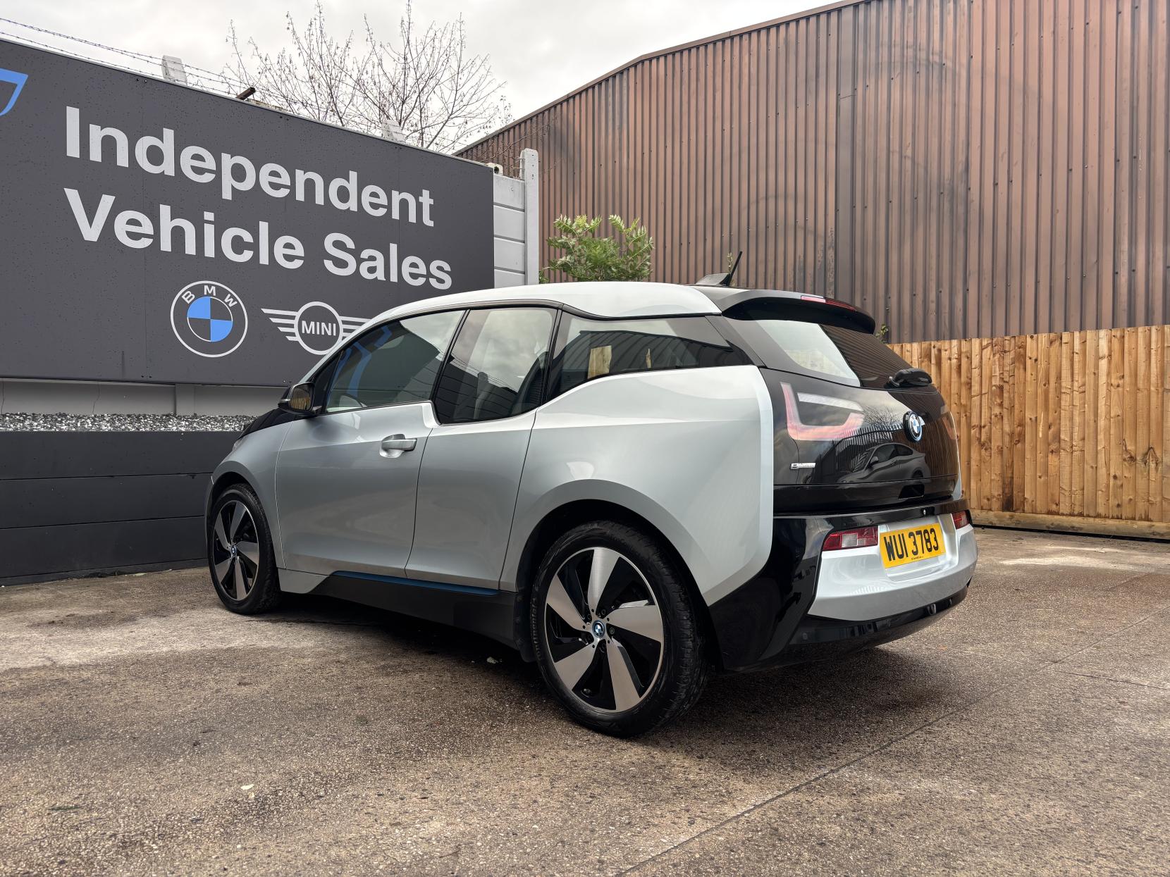 BMW i3 33kWh Hatchback 5dr Petrol Plug-in Hybrid Auto Euro 6 (s/s) (Range Extender) (170 ps)