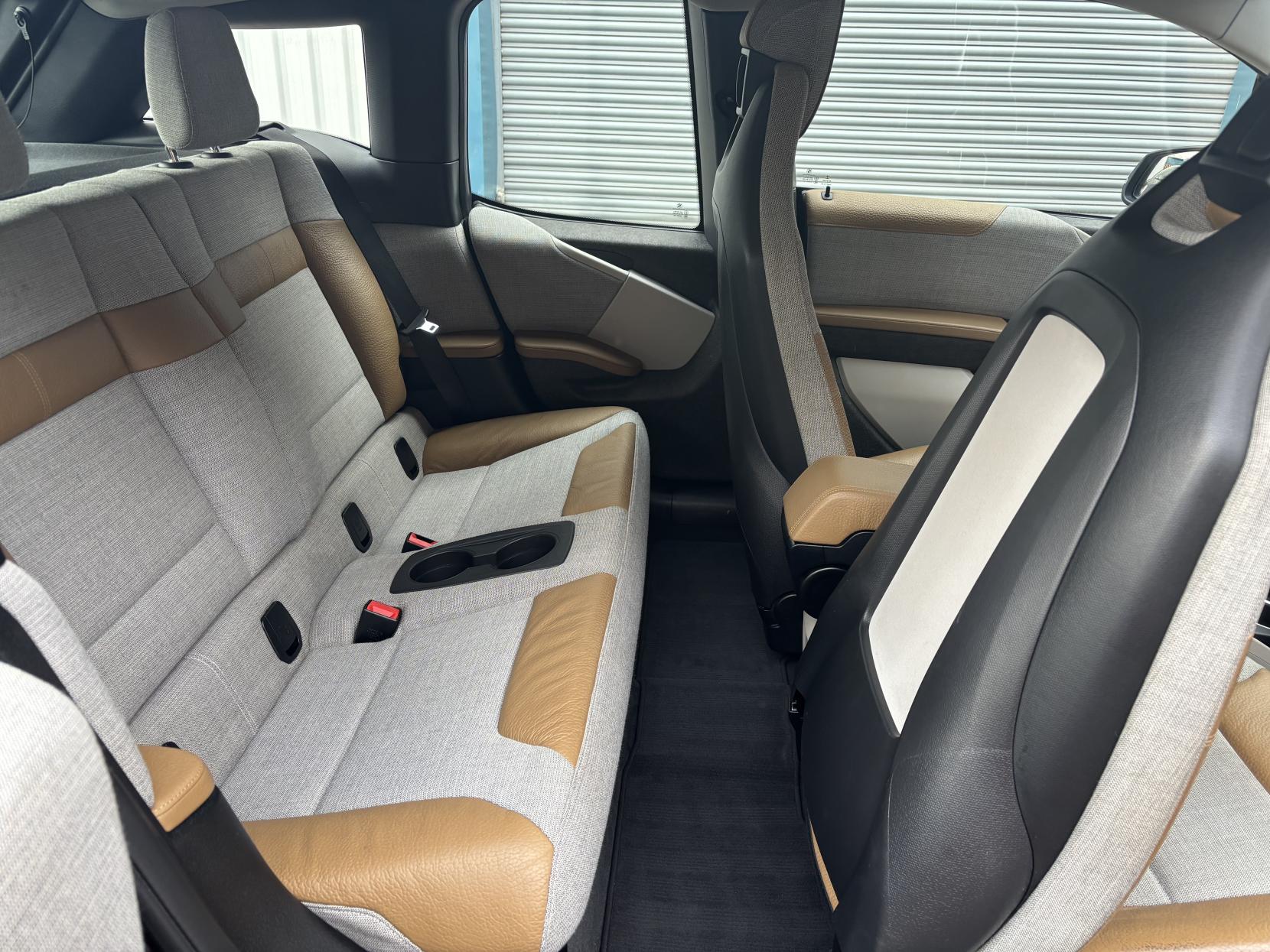 BMW i3 33kWh Hatchback 5dr Petrol Plug-in Hybrid Auto Euro 6 (s/s) (Range Extender) (170 ps)