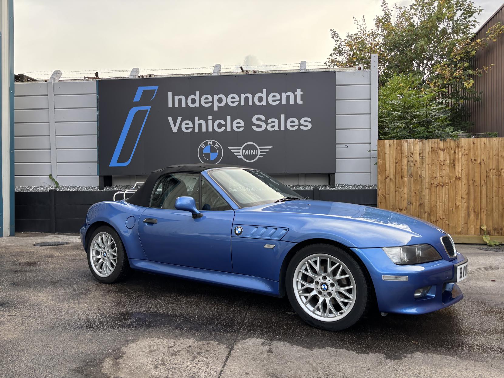 BMW Z3 2.2i Sapphire Edition Limited Edition Roadster 2dr Petrol Manual (222 g/km, 170 bhp)