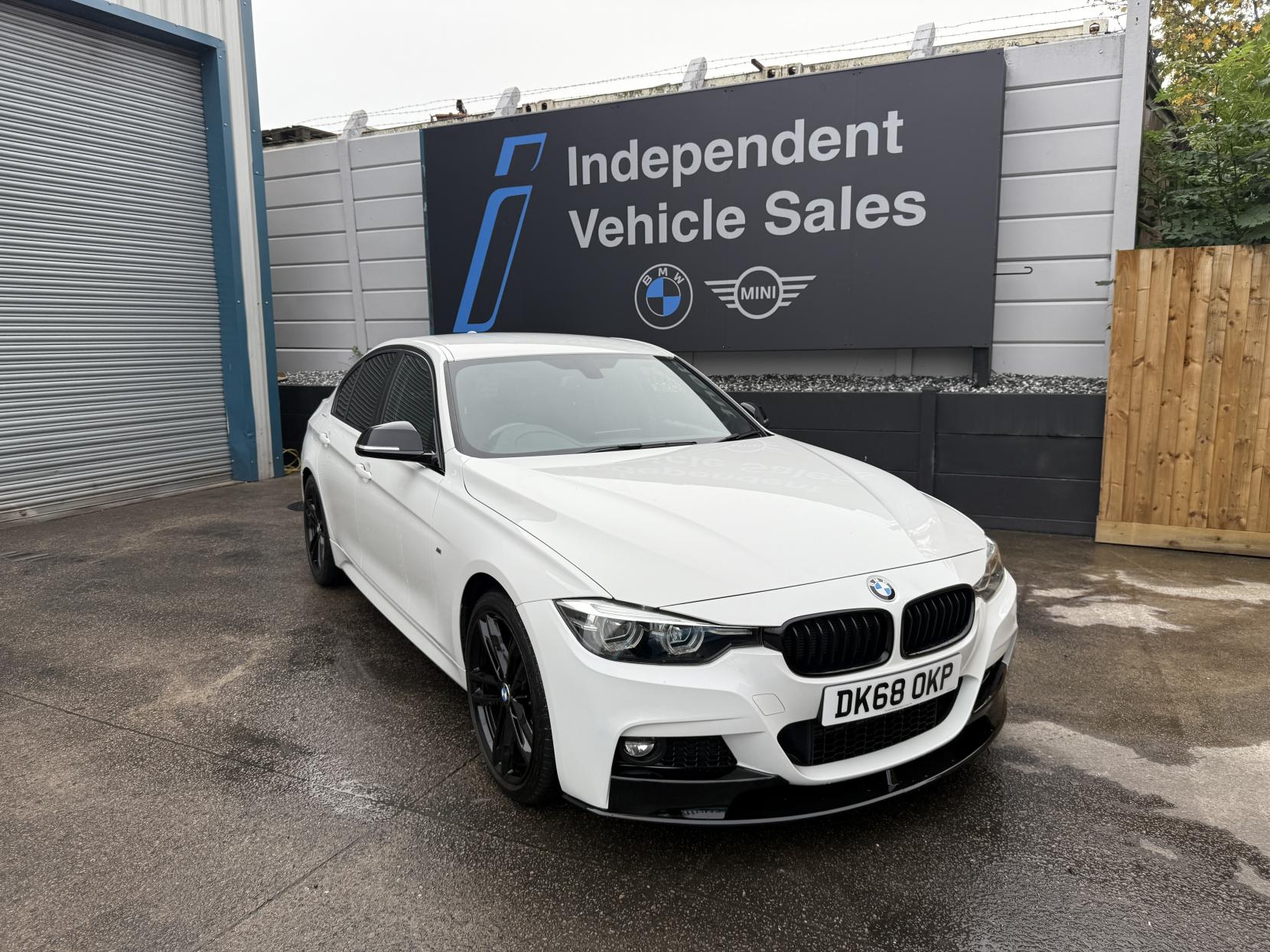 BMW 3 Series 2.0 320d M Sport Shadow Edition Saloon 4dr Diesel Auto Euro 6 (s/s) (190 ps)