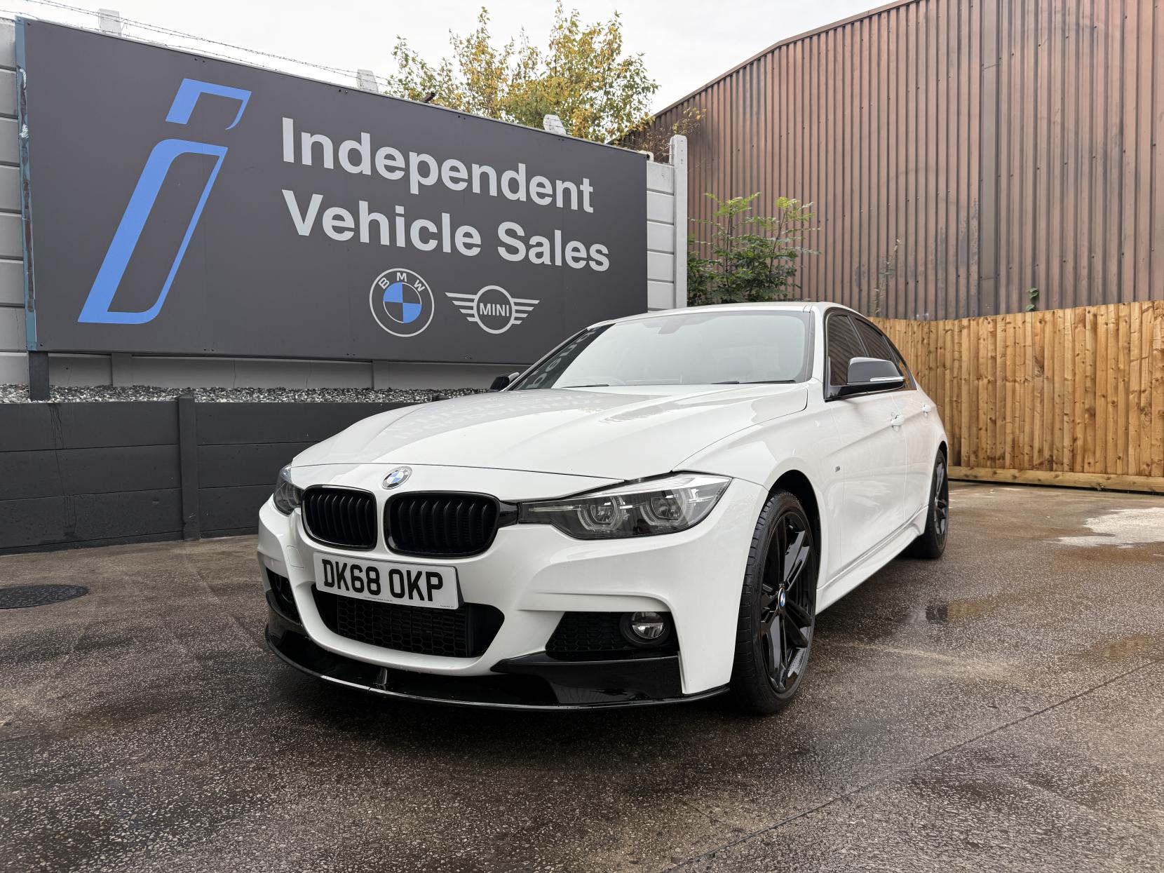 BMW 3 Series 2.0 320d M Sport Shadow Edition Saloon 4dr Diesel Auto Euro 6 (s/s) (190 ps)