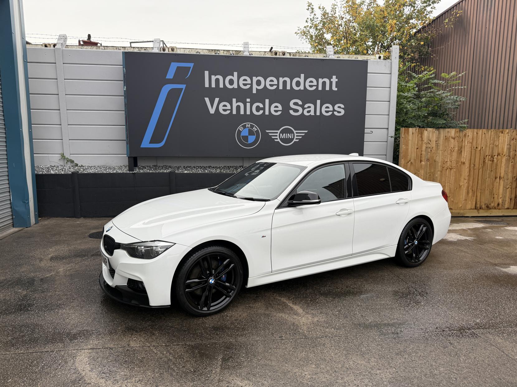 BMW 3 Series 2.0 320d M Sport Shadow Edition Saloon 4dr Diesel Auto Euro 6 (s/s) (190 ps)