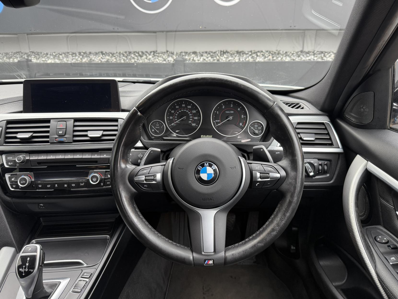 BMW 3 Series 2.0 320d M Sport Shadow Edition Saloon 4dr Diesel Auto Euro 6 (s/s) (190 ps)