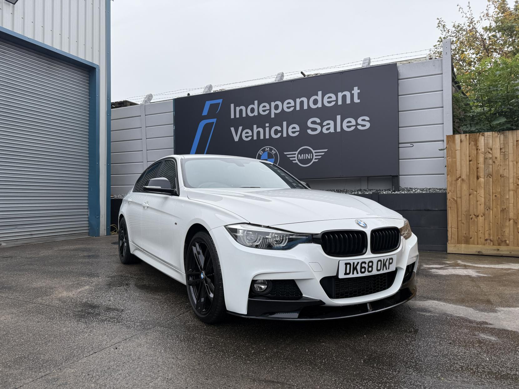 BMW 3 Series 2.0 320d M Sport Shadow Edition Saloon 4dr Diesel Auto Euro 6 (s/s) (190 ps)