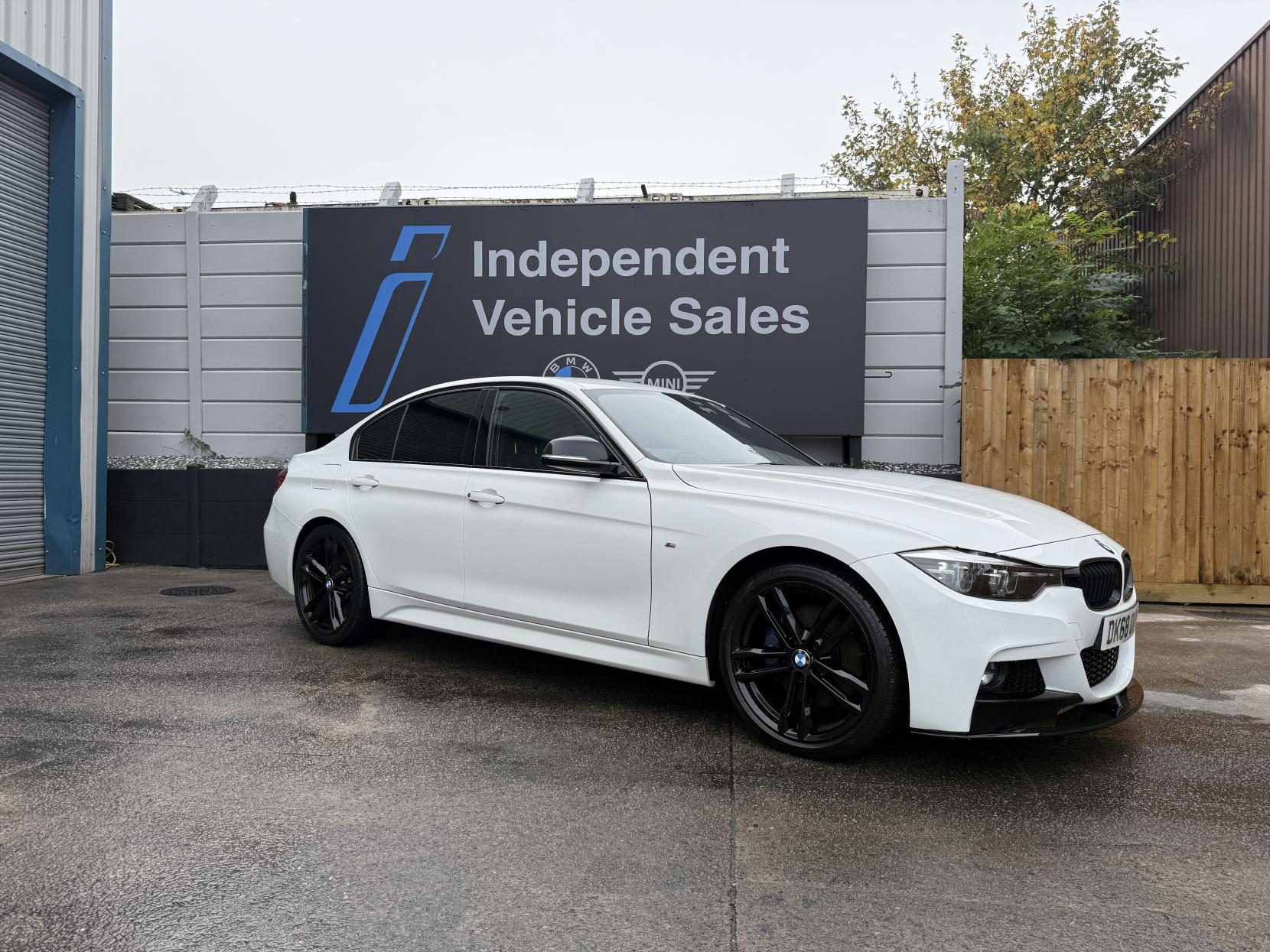 BMW 3 Series 2.0 320d M Sport Shadow Edition Saloon 4dr Diesel Auto Euro 6 (s/s) (190 ps)