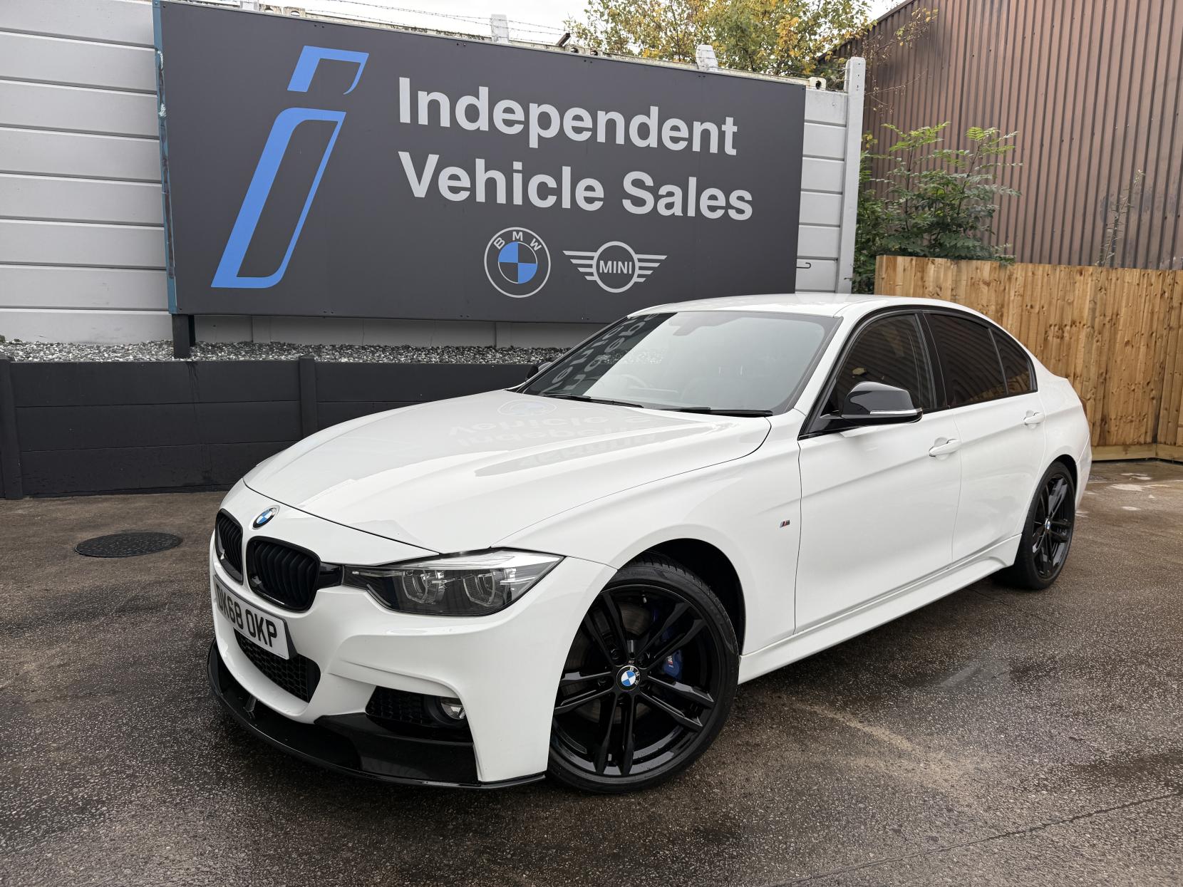 BMW 3 Series 2.0 320d M Sport Shadow Edition Saloon 4dr Diesel Auto Euro 6 (s/s) (190 ps)