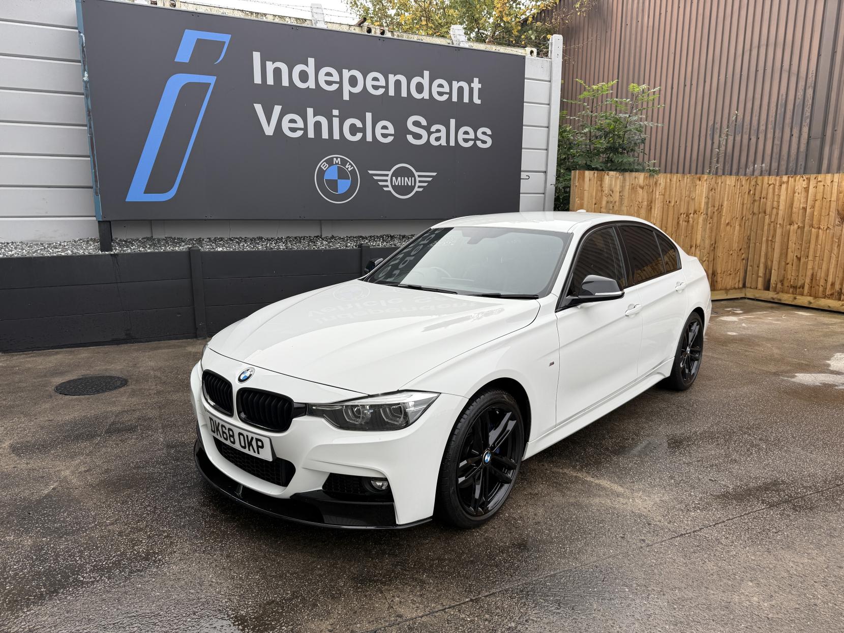 BMW 3 Series 2.0 320d M Sport Shadow Edition Saloon 4dr Diesel Auto Euro 6 (s/s) (190 ps)