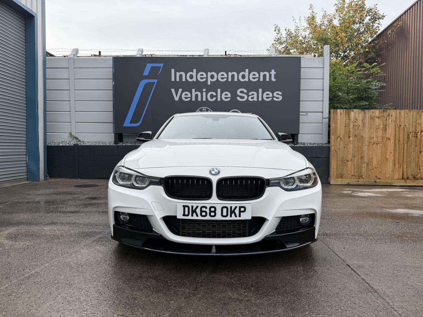 BMW 3 Series 2.0 320d M Sport Shadow Edition Saloon 4dr Diesel Auto Euro 6 (s/s) (190 ps)