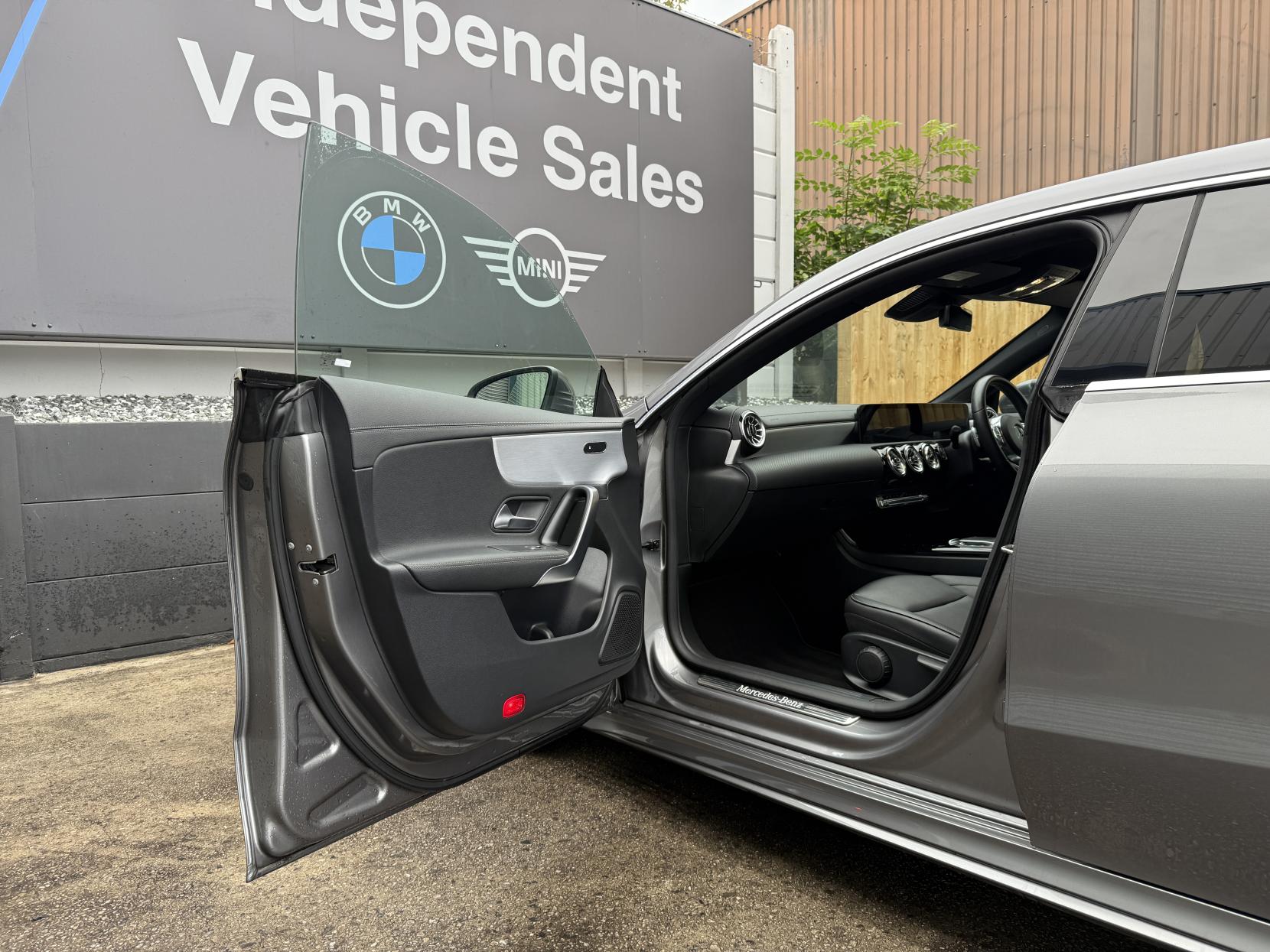 Mercedes-Benz CLA 1.3 CLA200 AMG Line (Premium 2) Shooting Brake 5dr Petrol 7G-DCT Euro 6 (s/s) (163 ps)