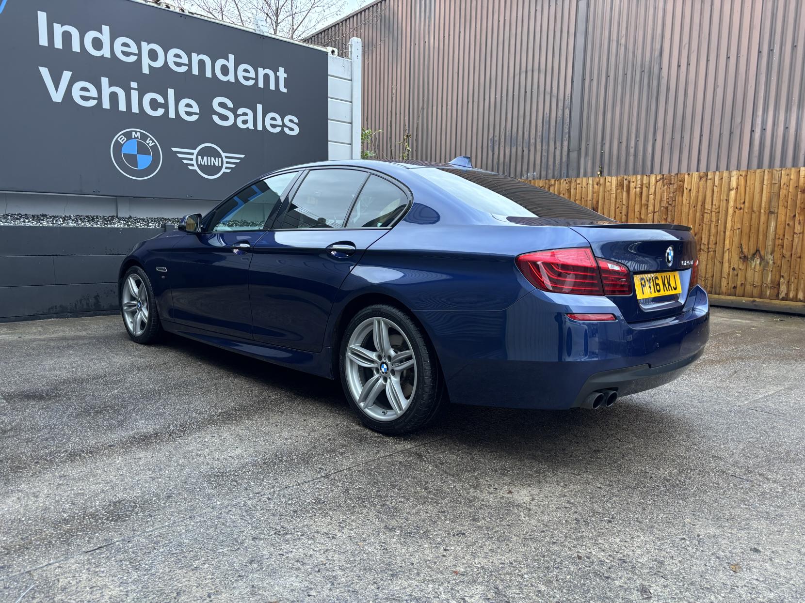 BMW 5 Series 2.0 525d M Sport Saloon 4dr Diesel Auto Euro 6 (s/s) (218 ps)